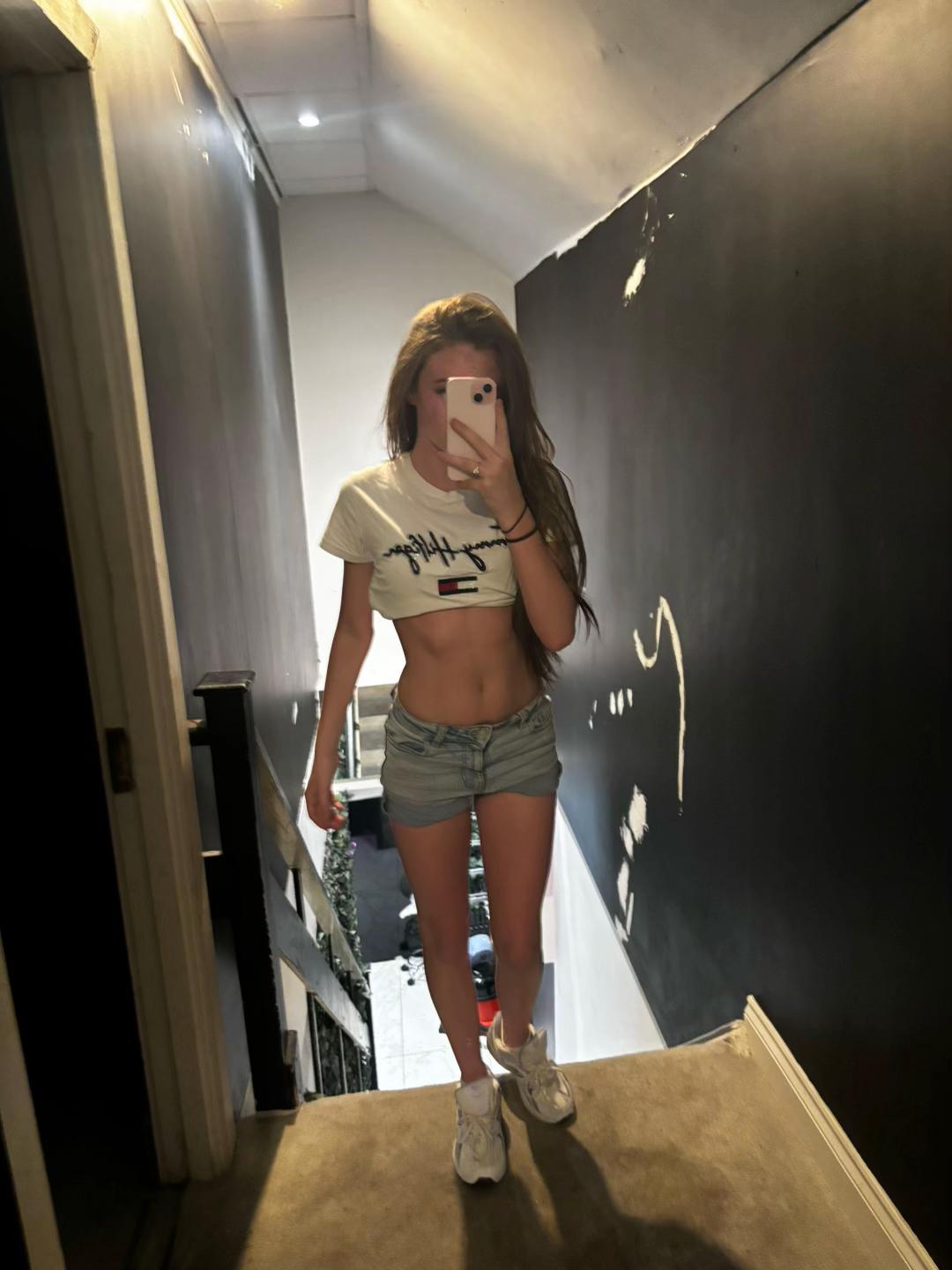 @lilyxdelaney0