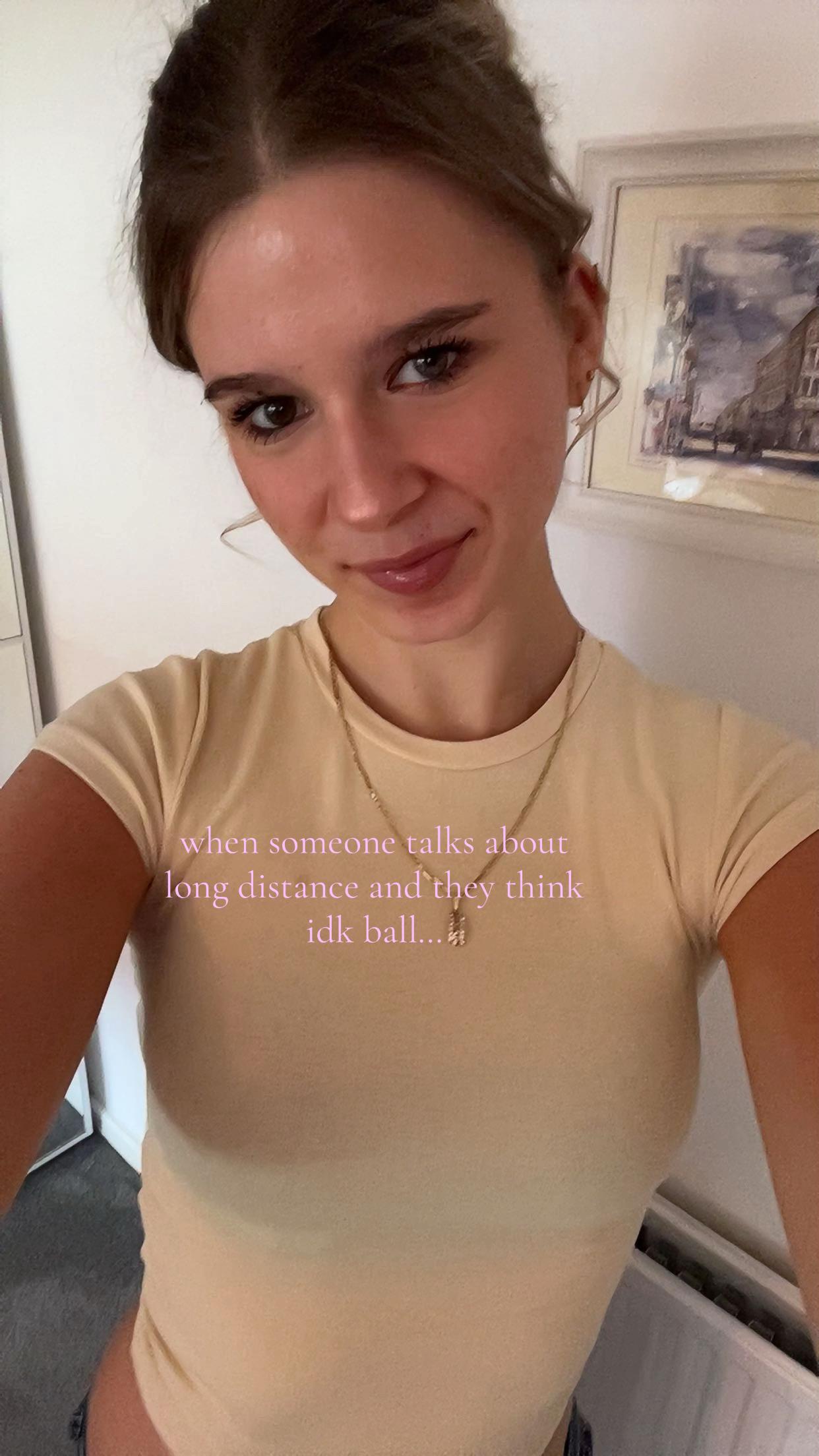 @🦦