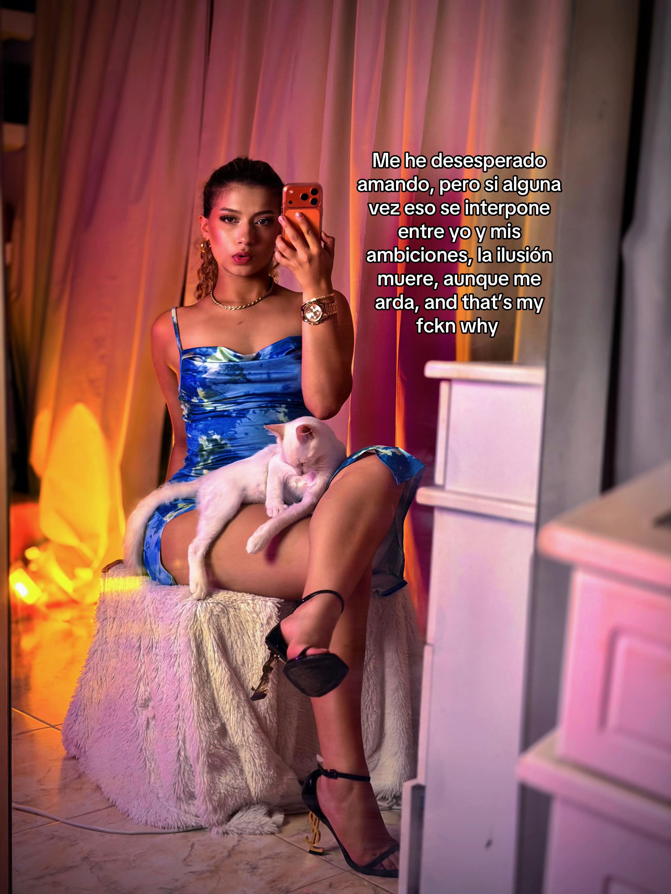 @Melina Smith Model