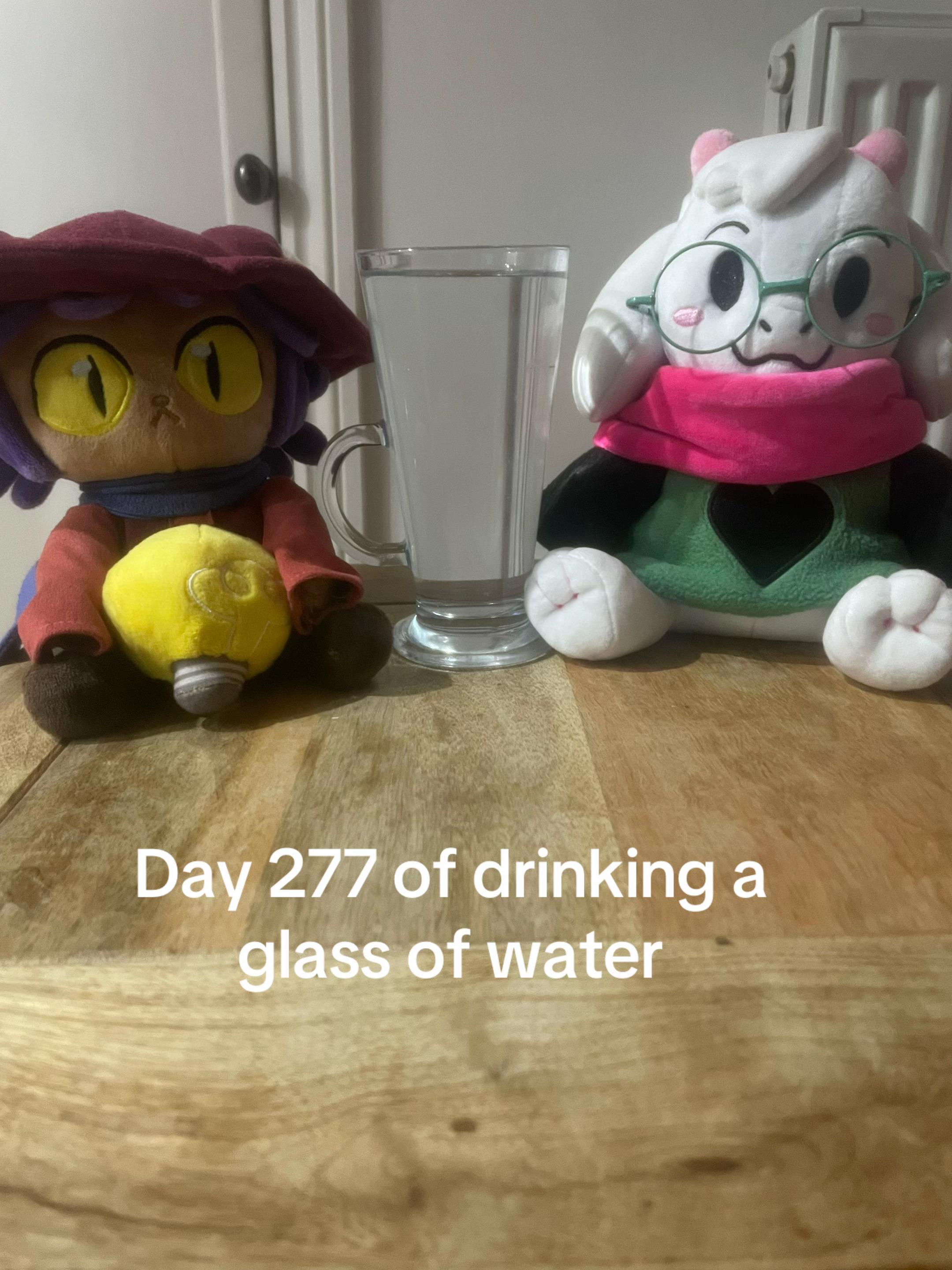 @Emongsnas