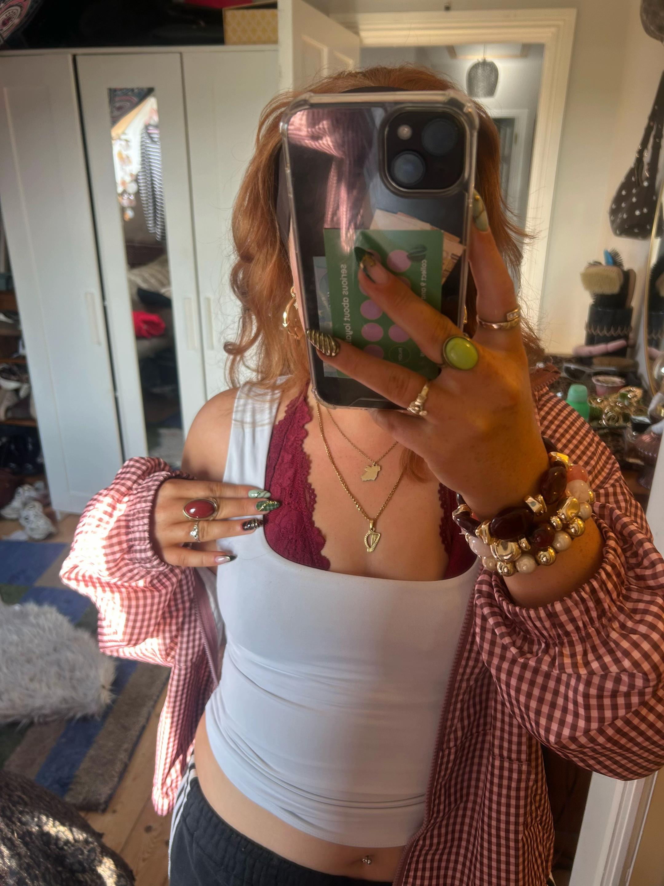 @F A Y ⭐️🍒🐆
