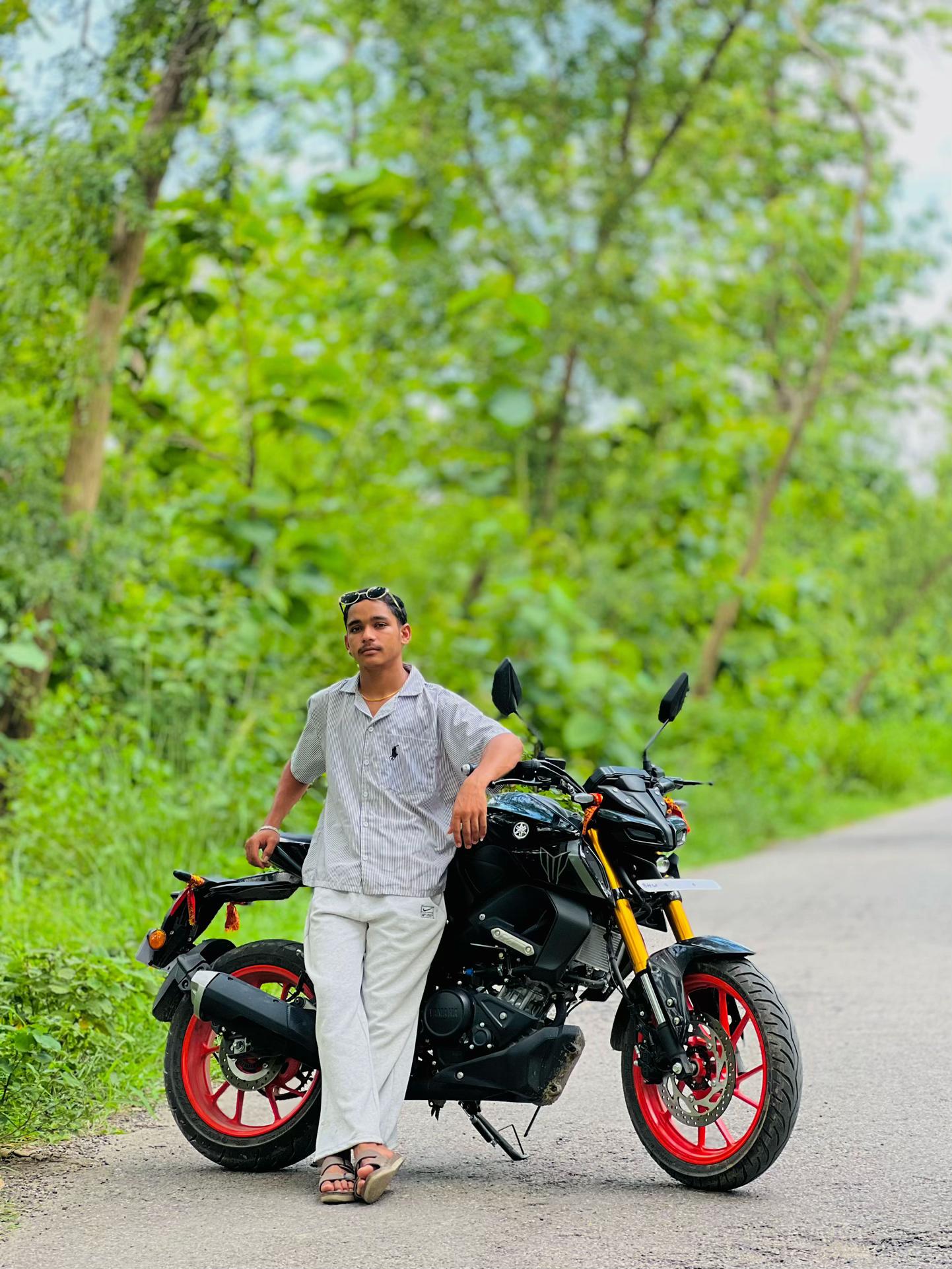@suraj_ydv_3333