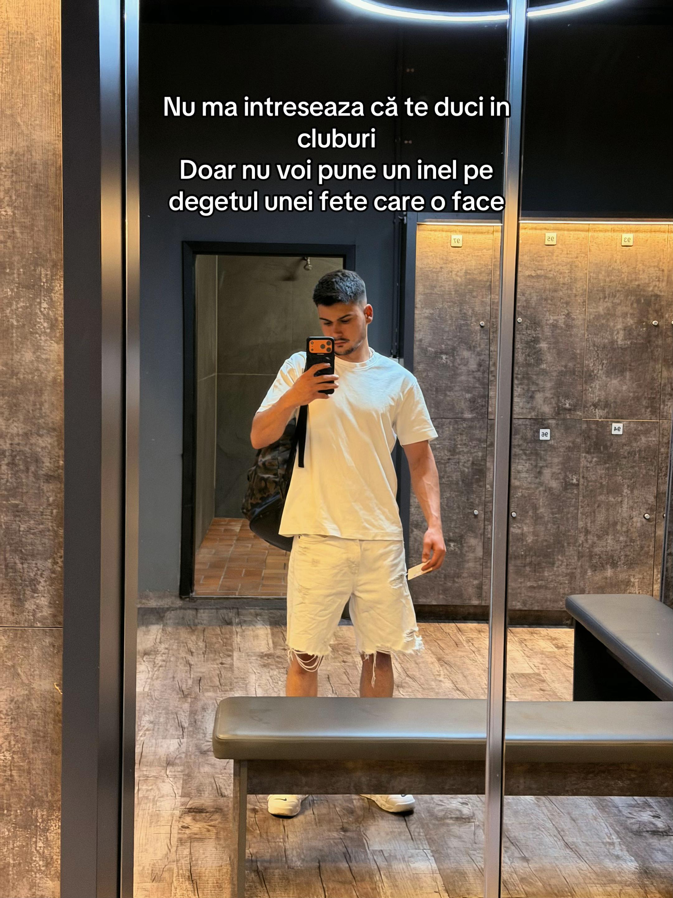 @Seb🖤