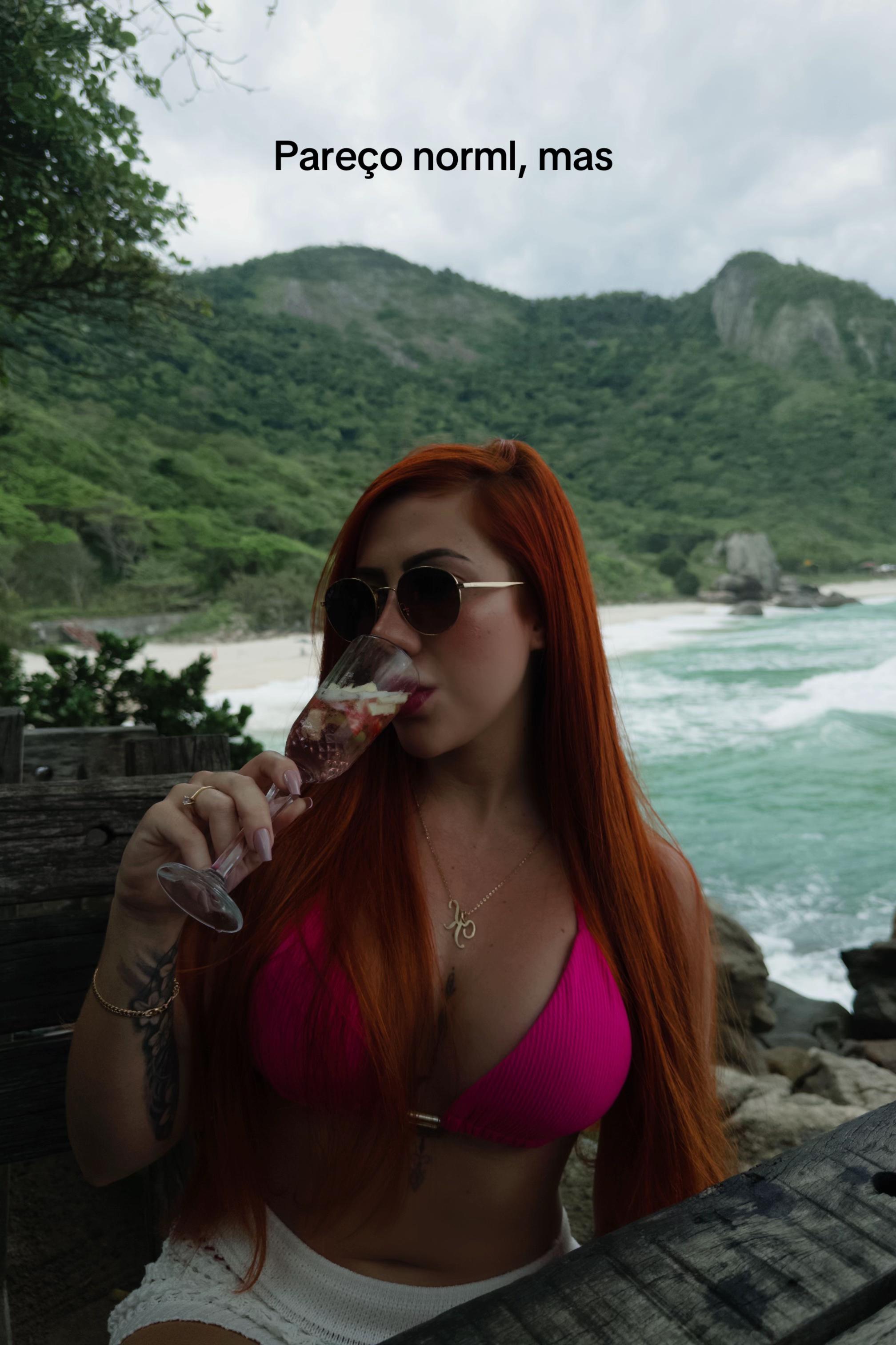 @K&aacute;rolyn K&eacute;telyn