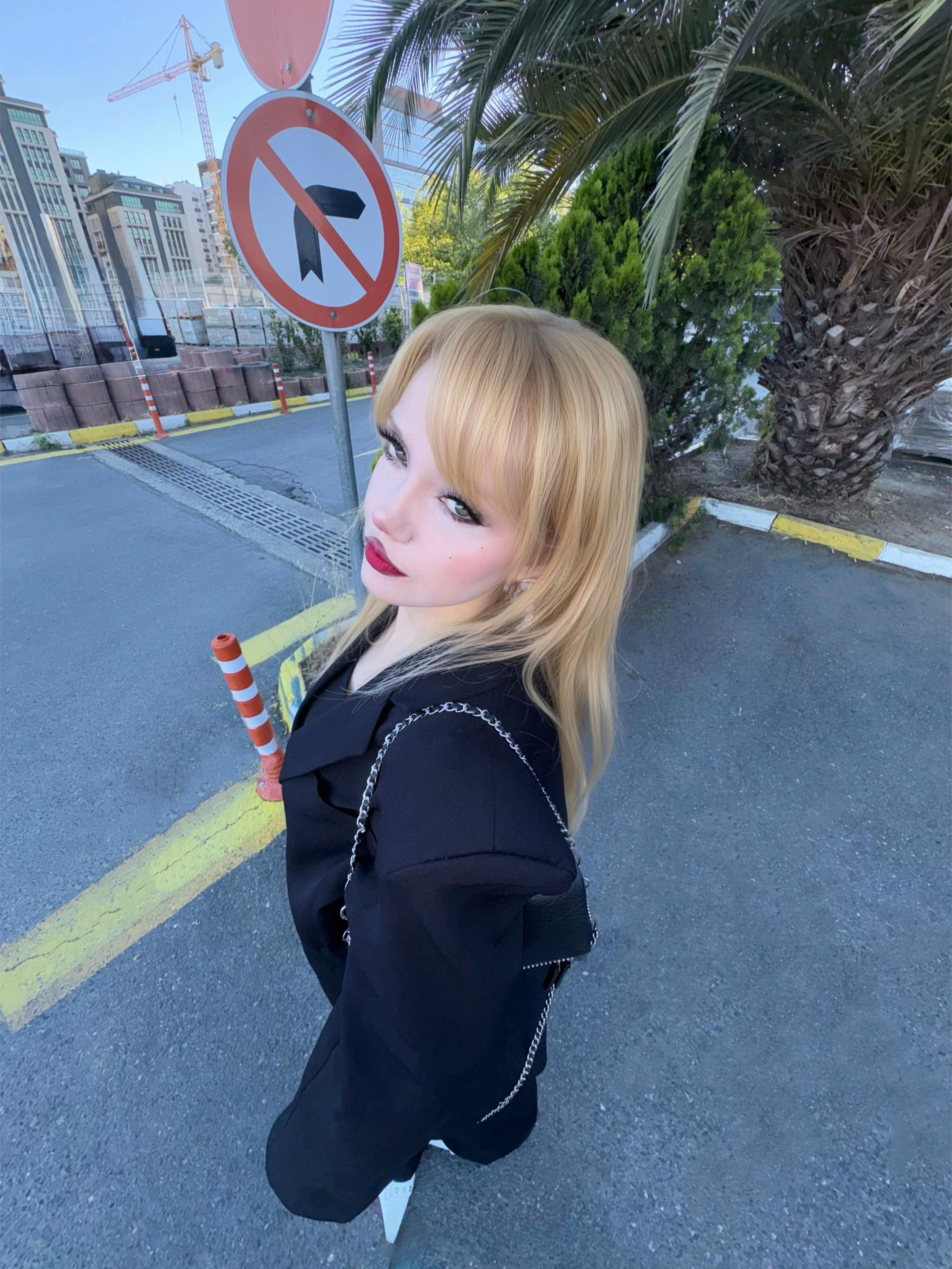 @LOLA🐰