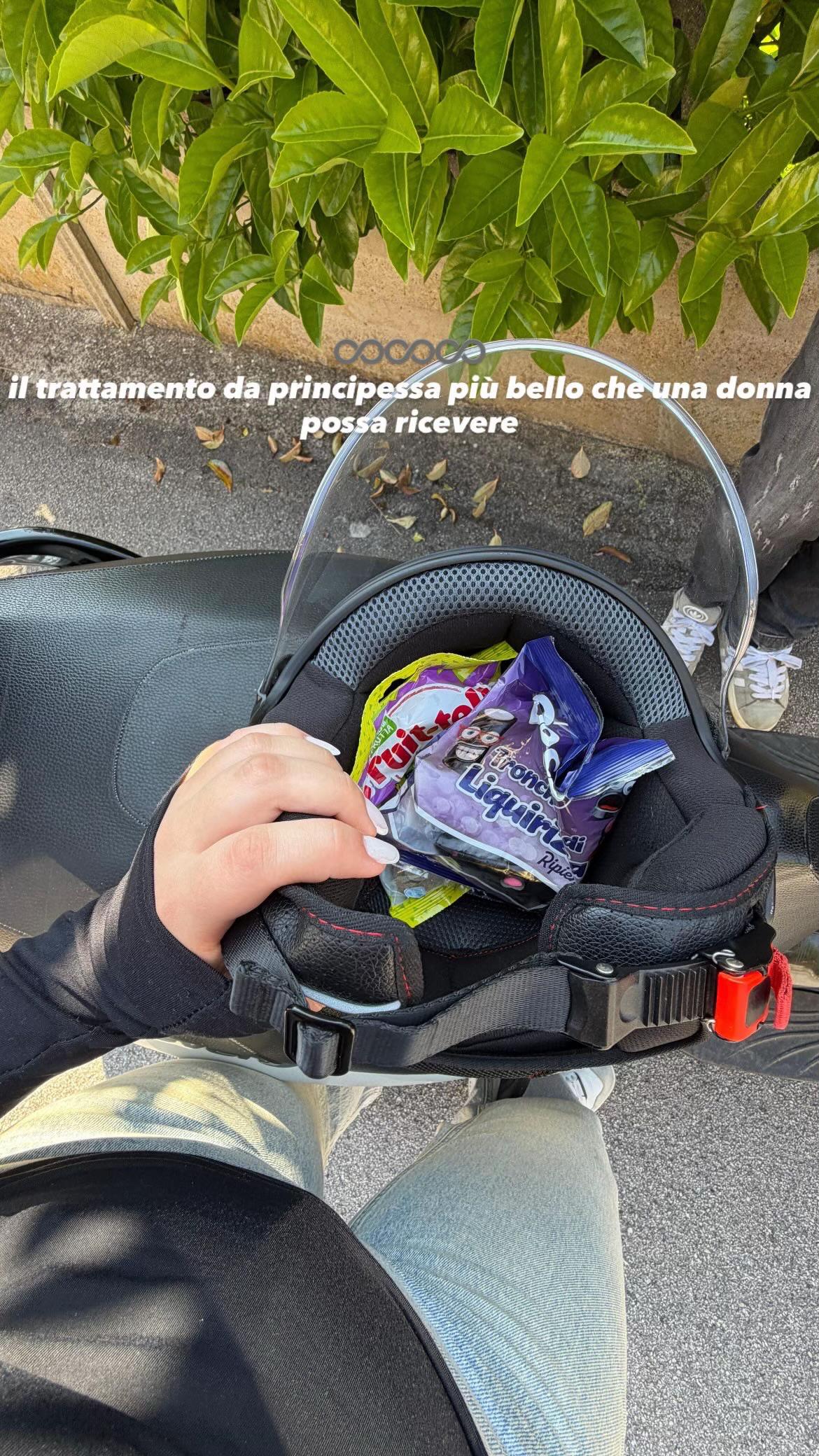 @𝑨𝑳𝑬𝑺𝑺𝑰𝑨