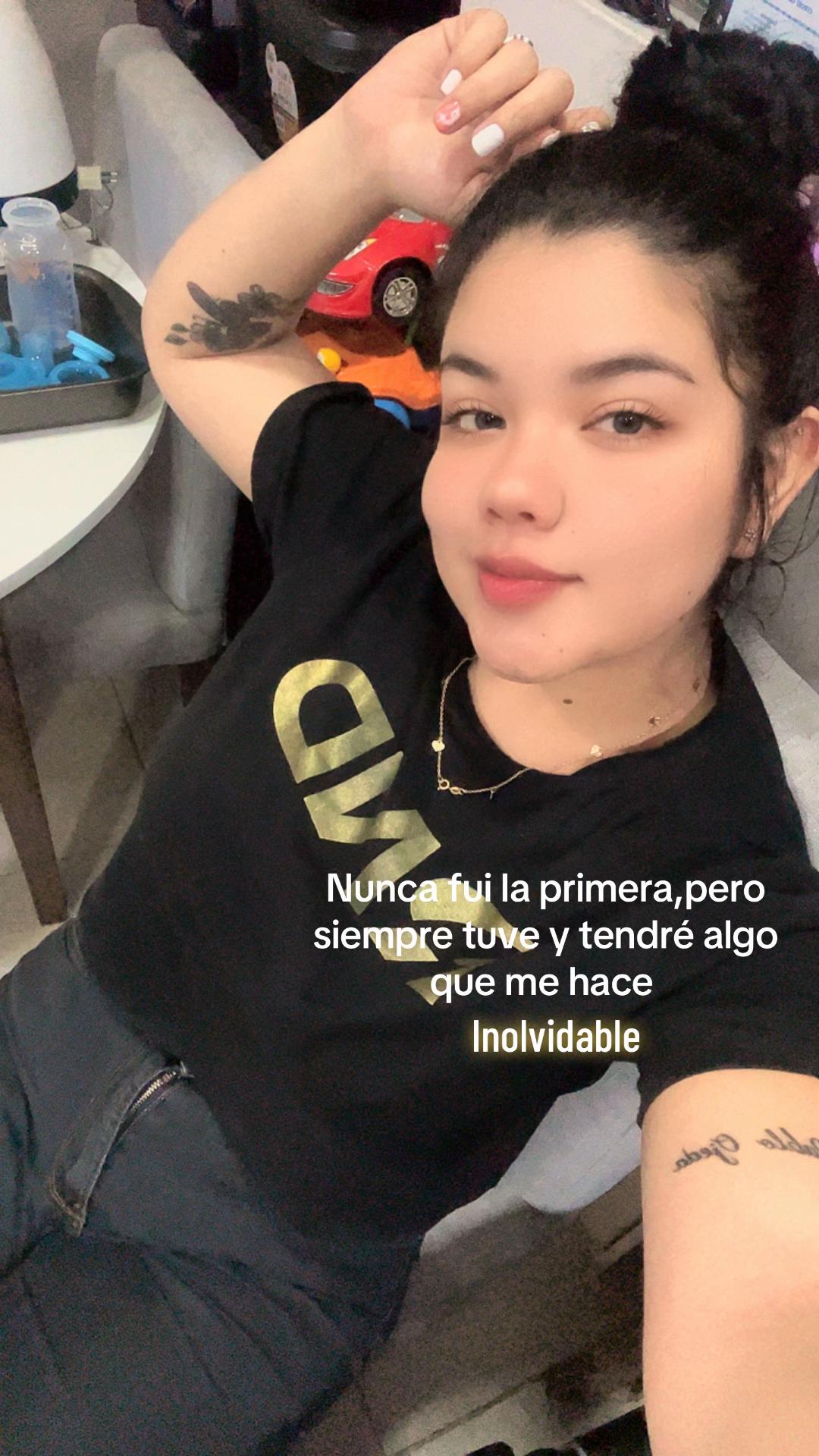 @👩🏻💕