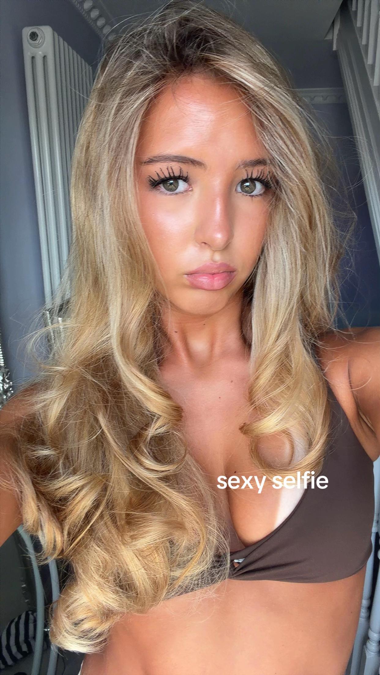 @christinalapox