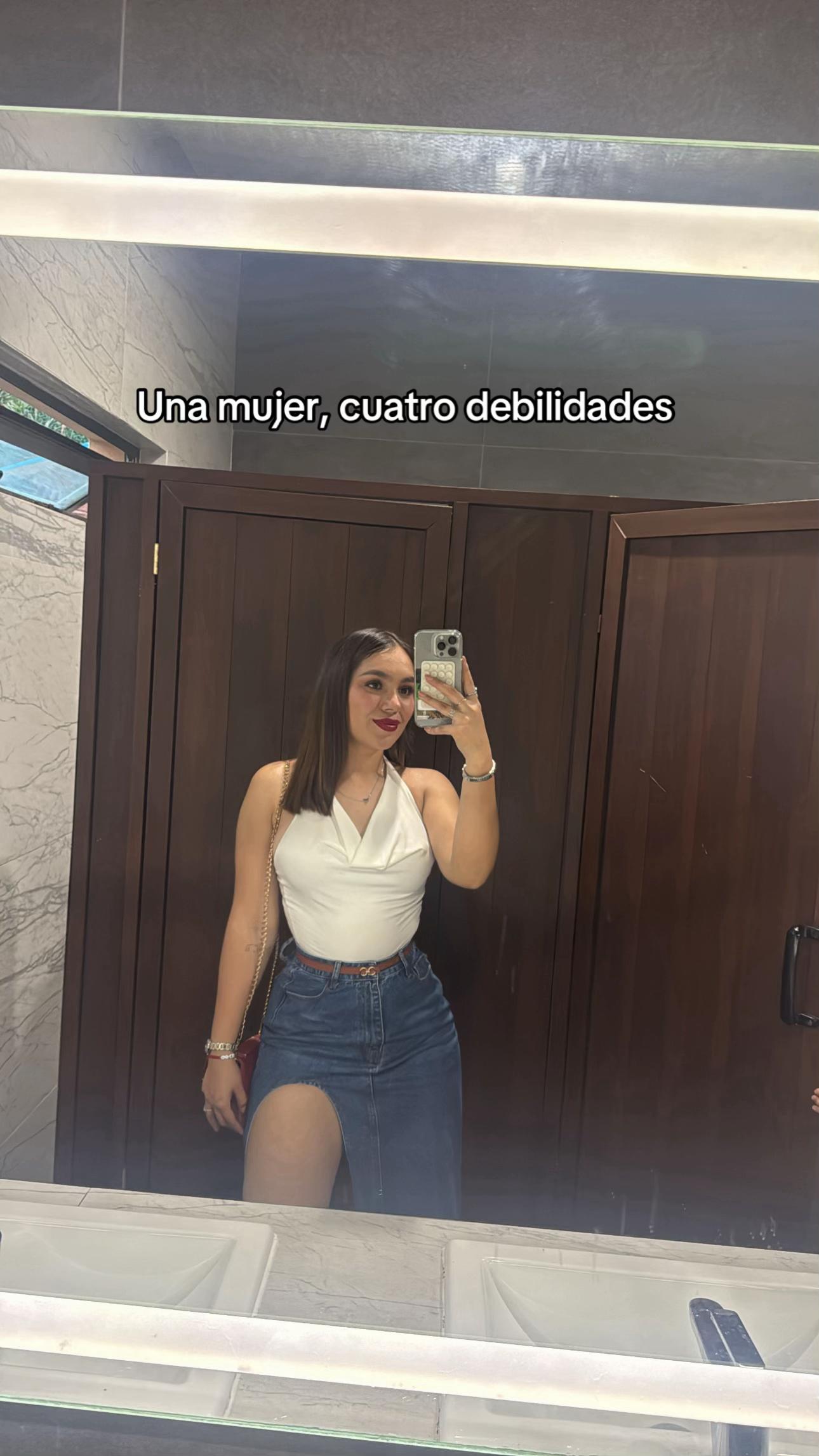 @Thania 🦢🤍✨