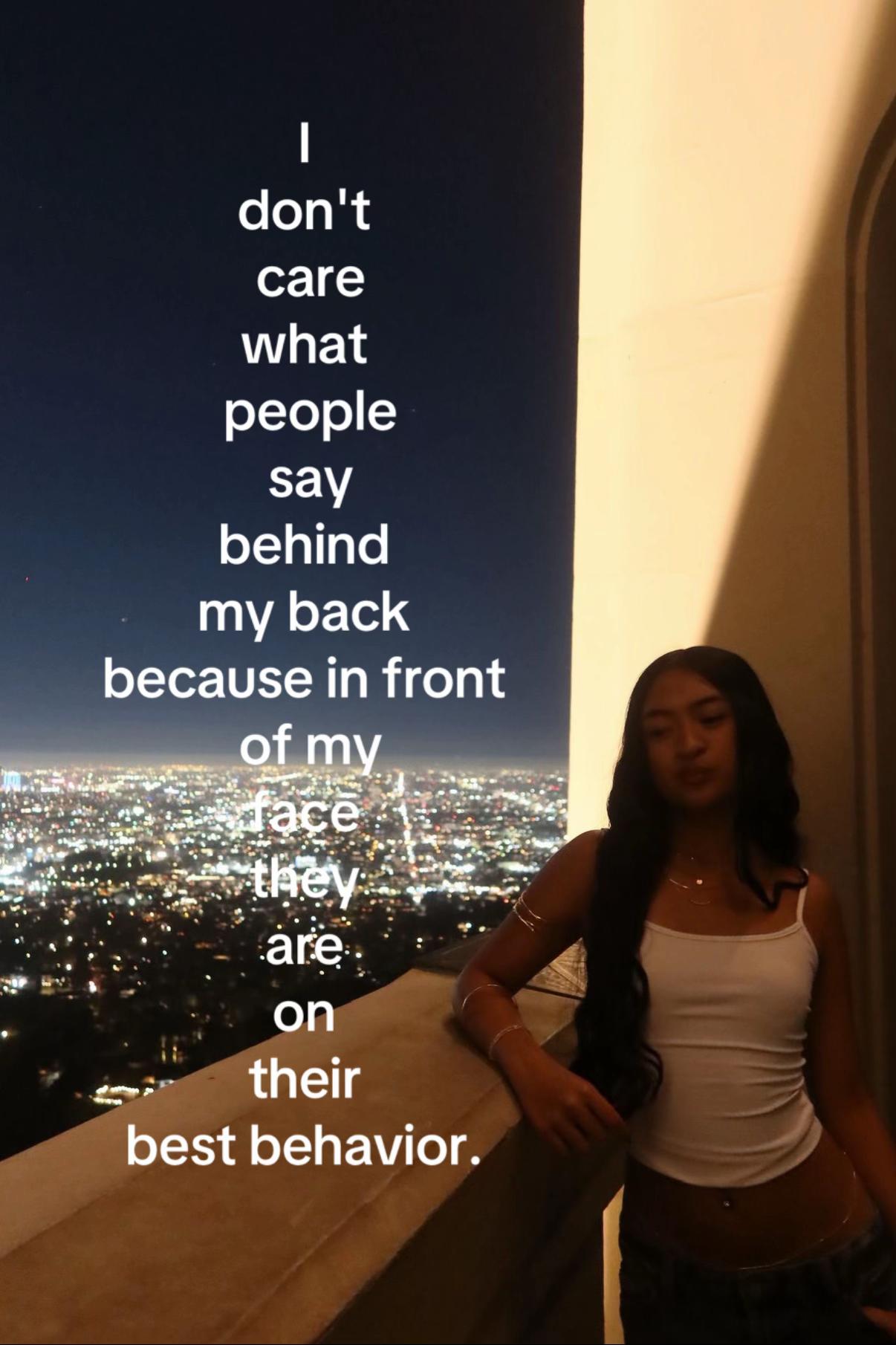 @chloe