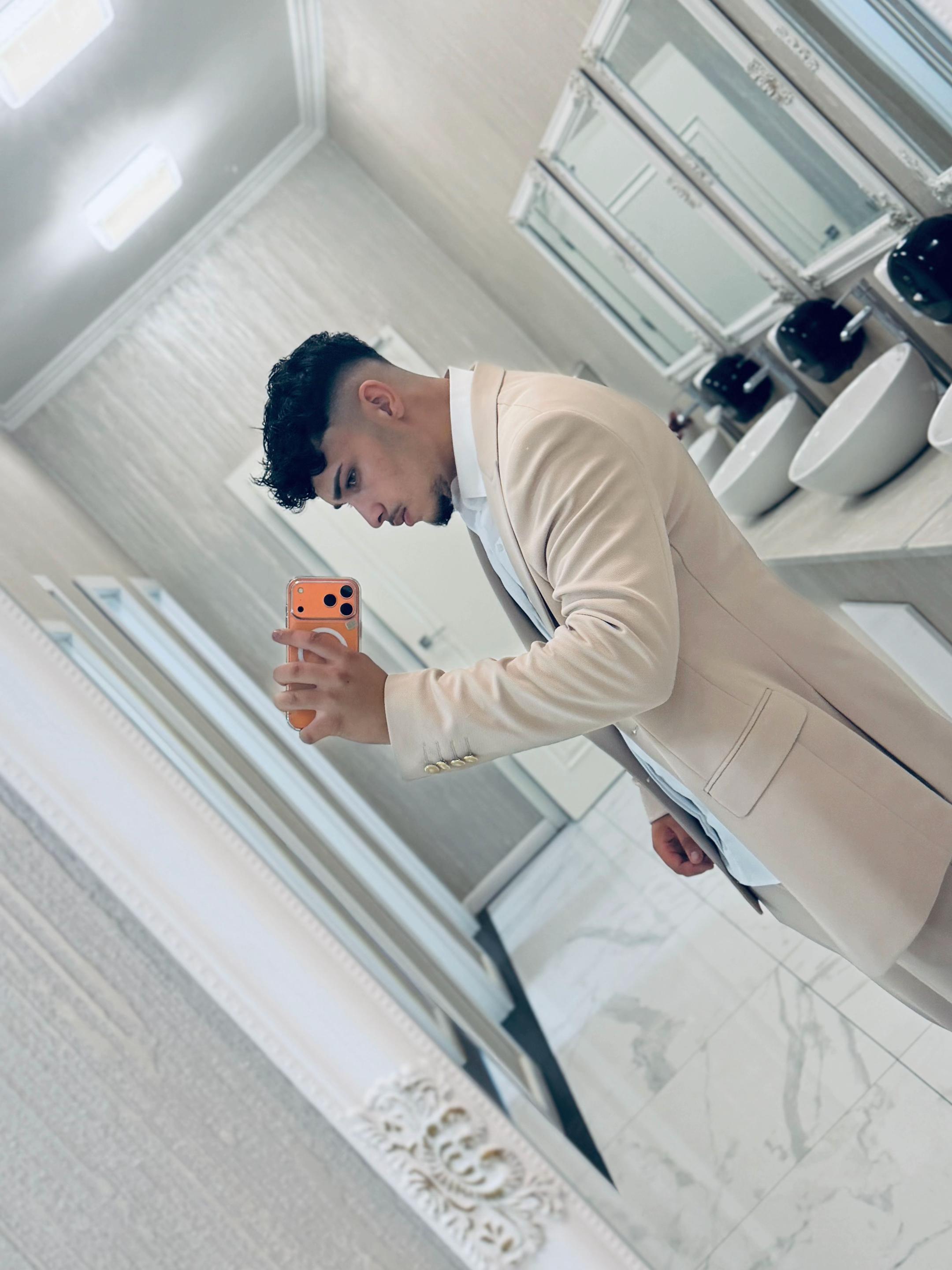 @Italianul