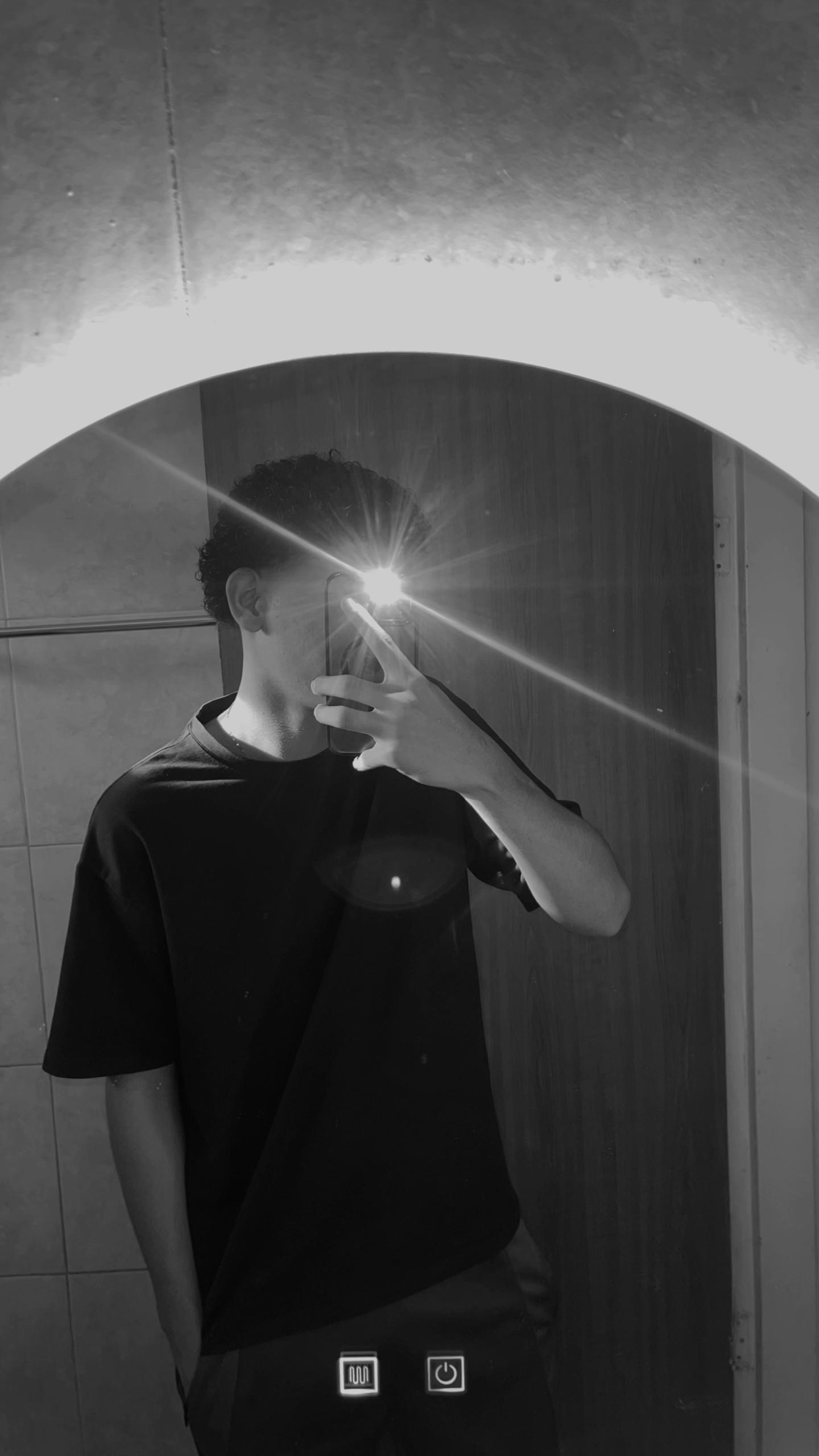@Sebast