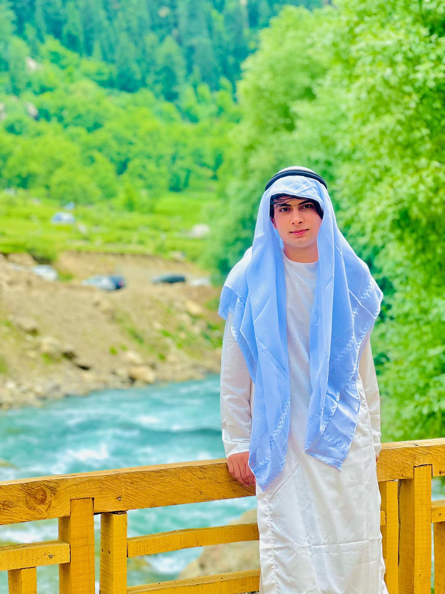 @* صَحُرَايْىِ مَنْصُوْرْ 🖤