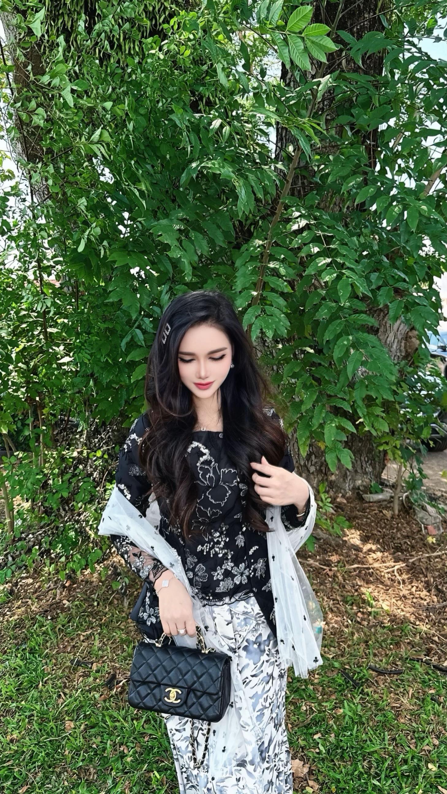 @Alyyss