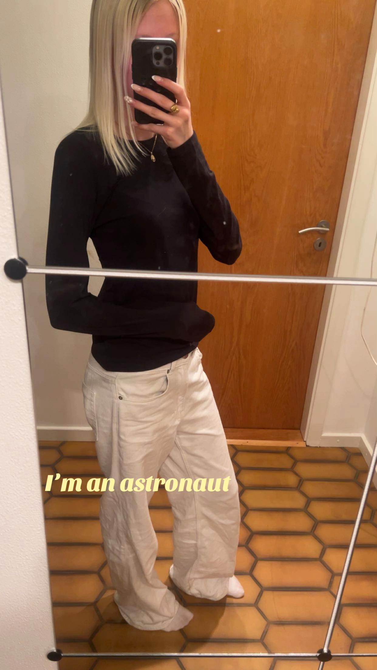 @𝒥𝓊𝓁𝒾ℯ🤍
