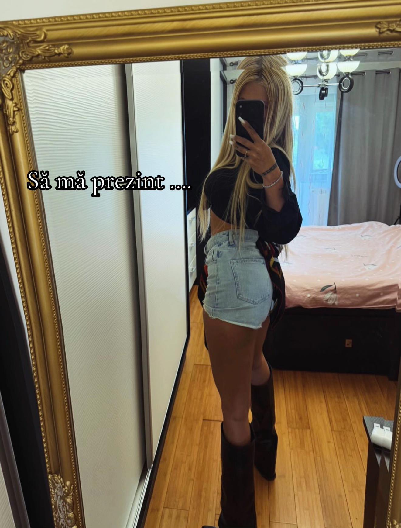 @Melania