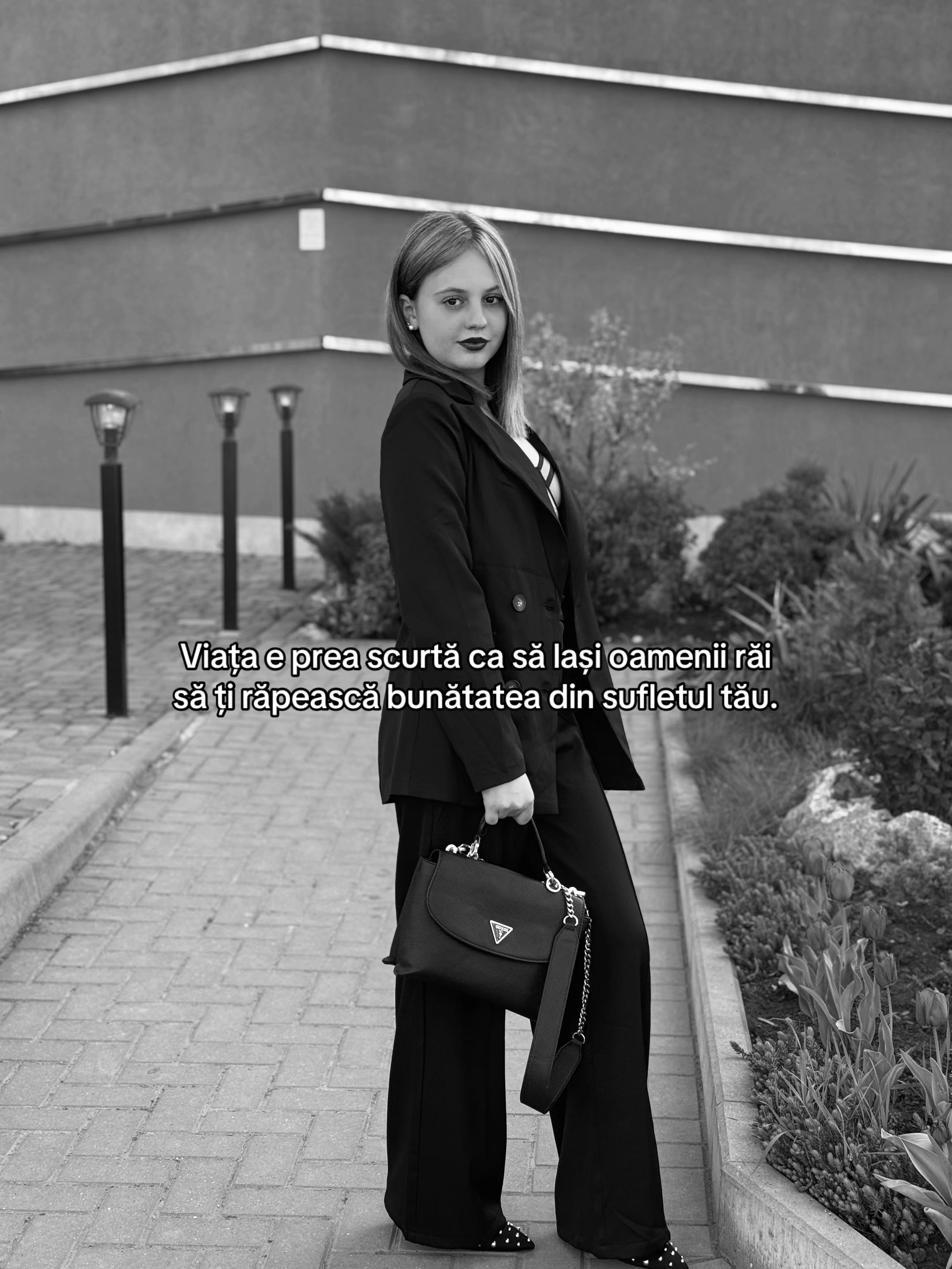@Gaby🦋