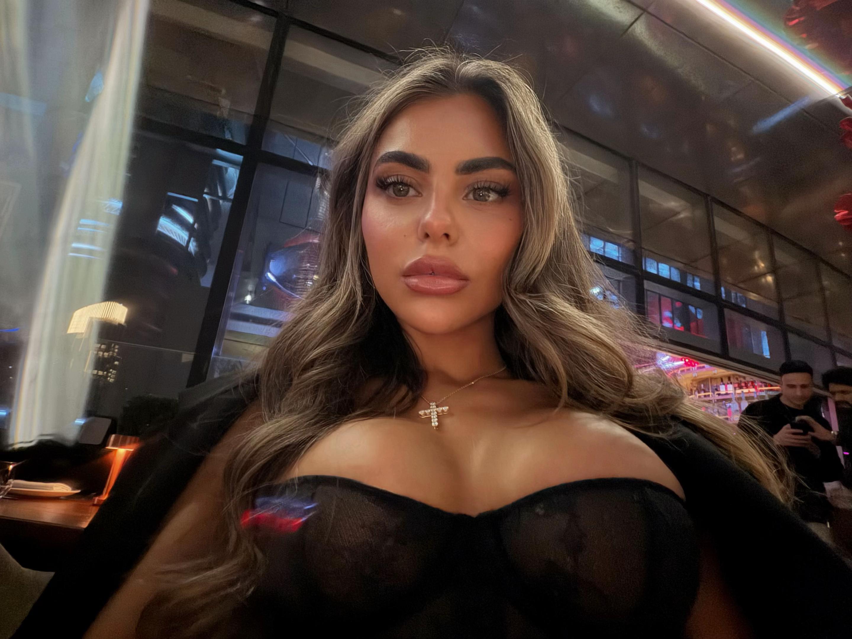 @isabellaellislawson