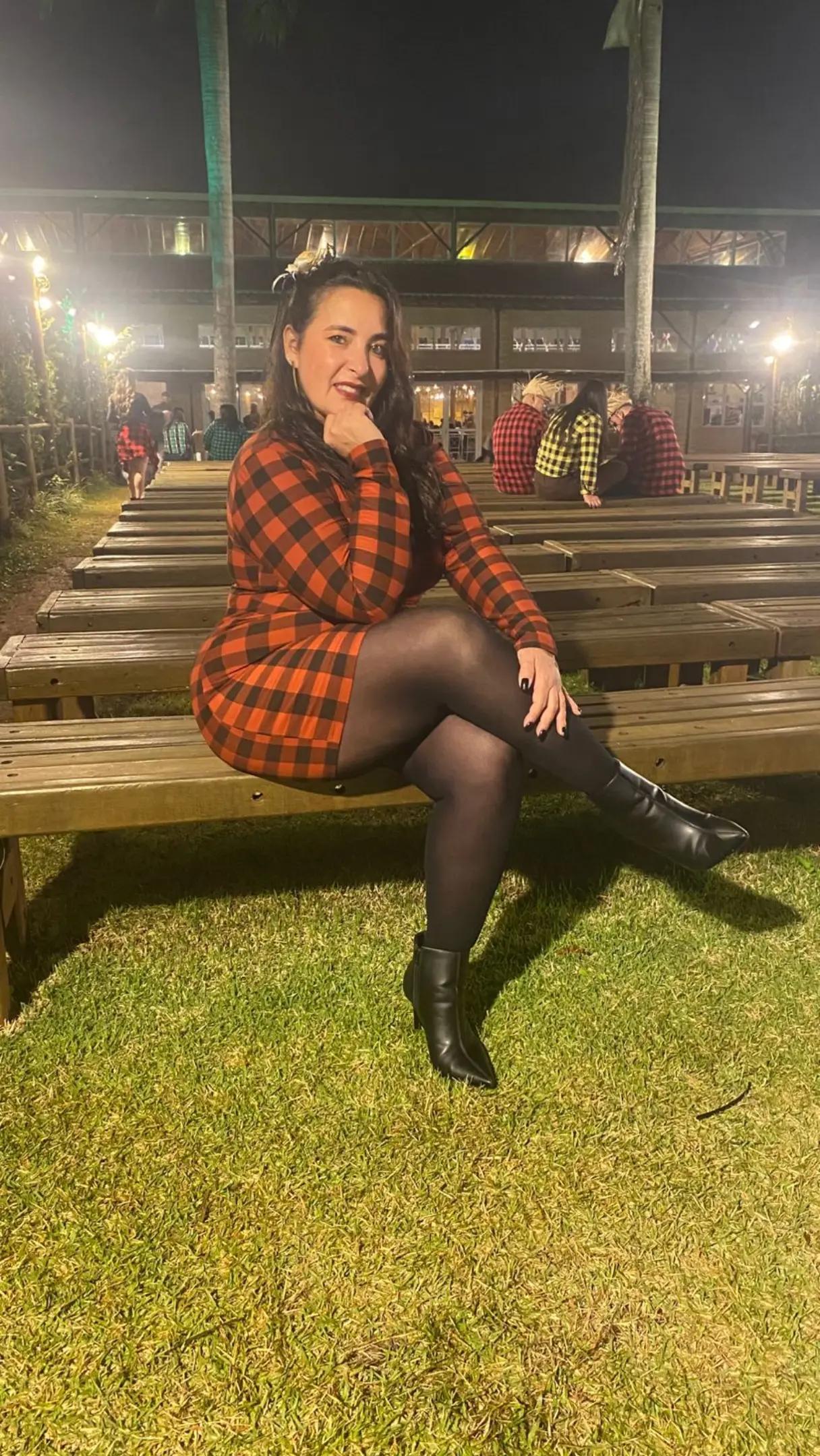 @renata_com
