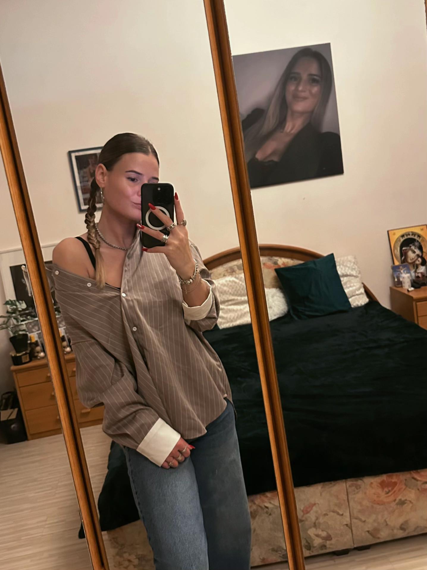 @Narcisa Narcisa