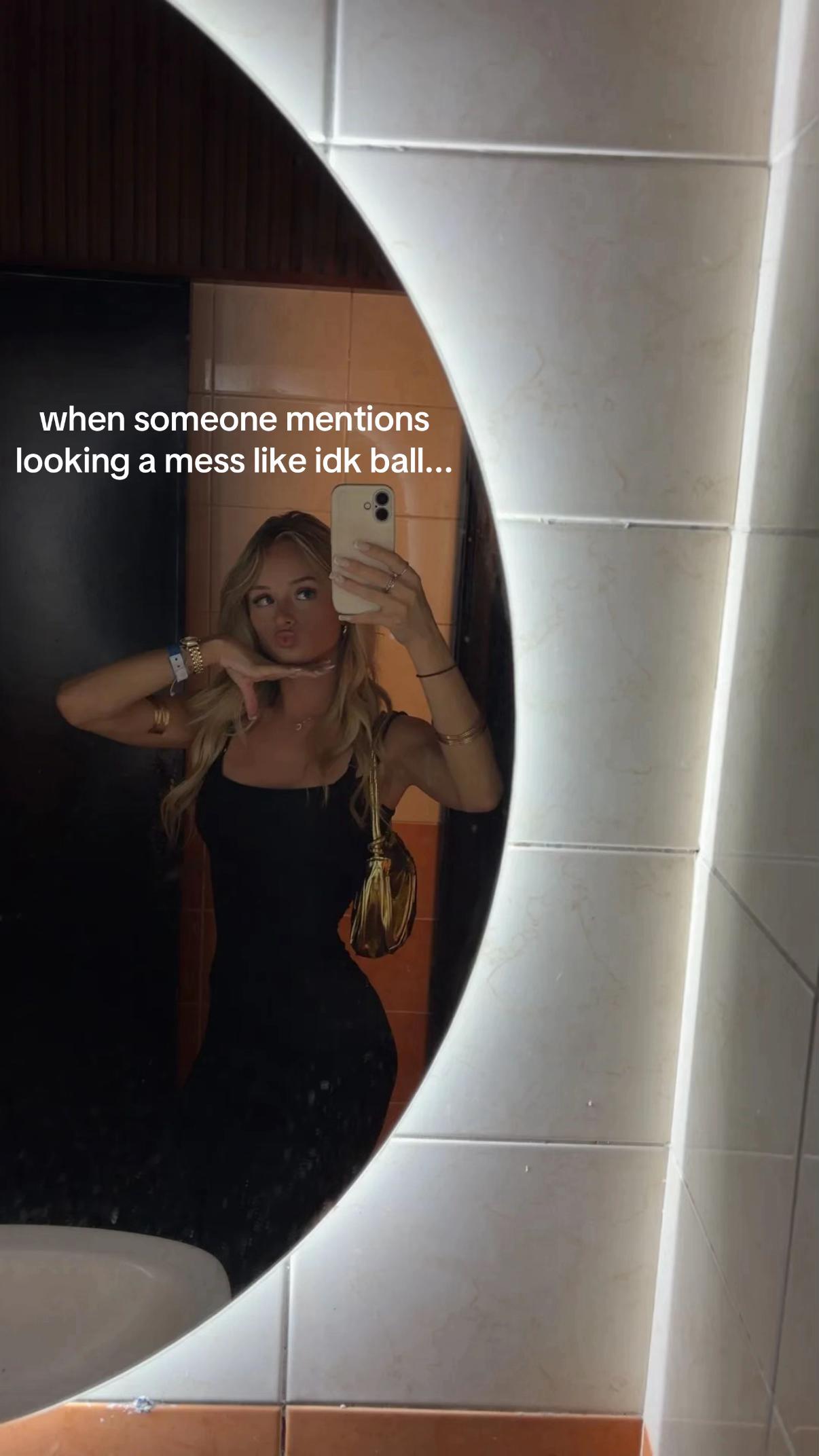 @𝐂𝐀𝐑𝐀🤍