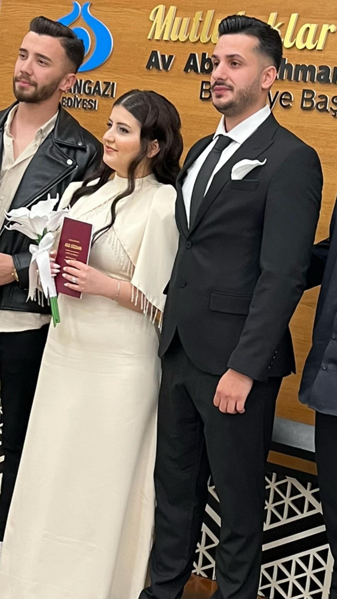 @G&uuml;l3476