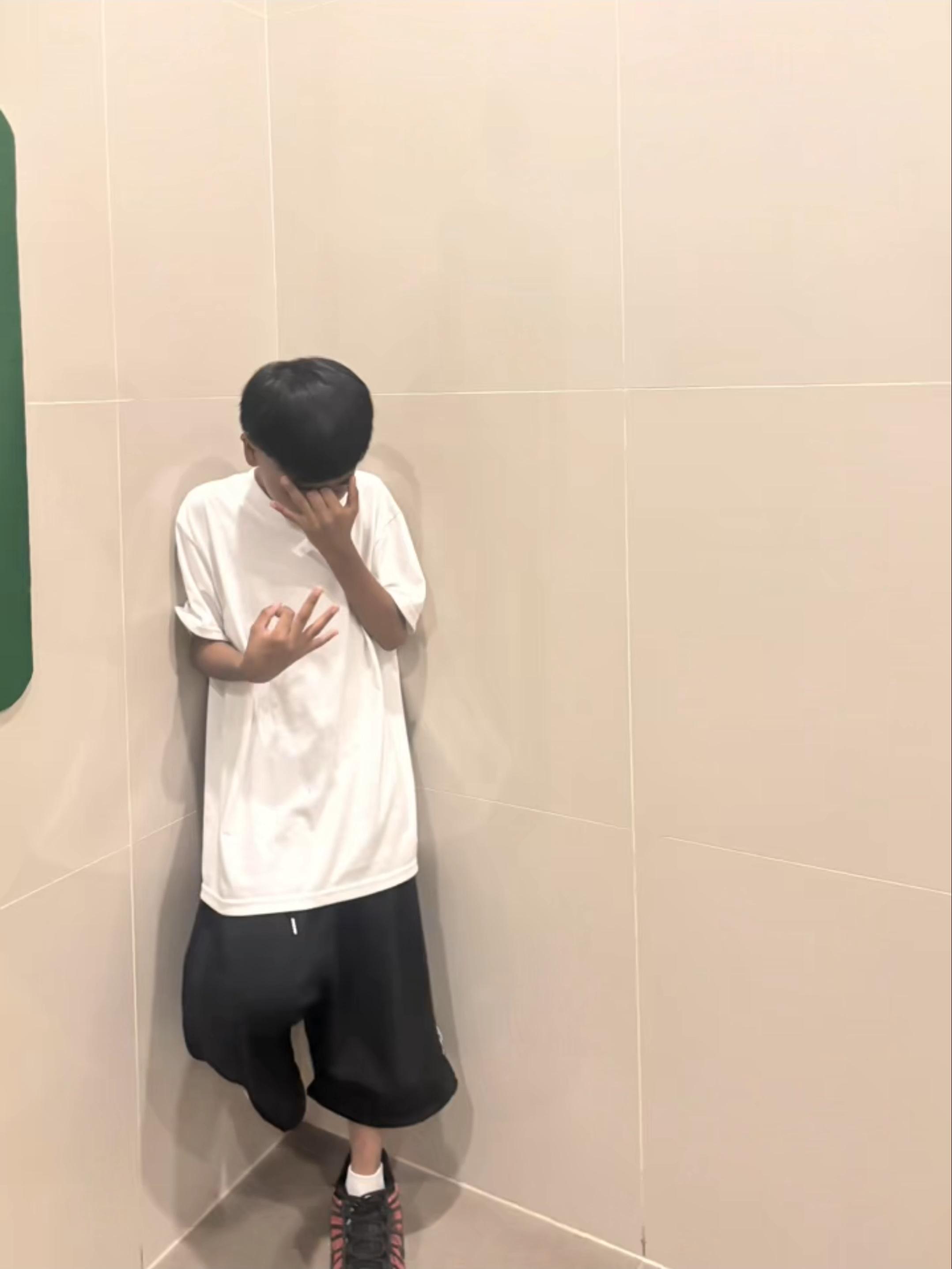 @4E&Oslash;FROMQUEZONPROVINCE