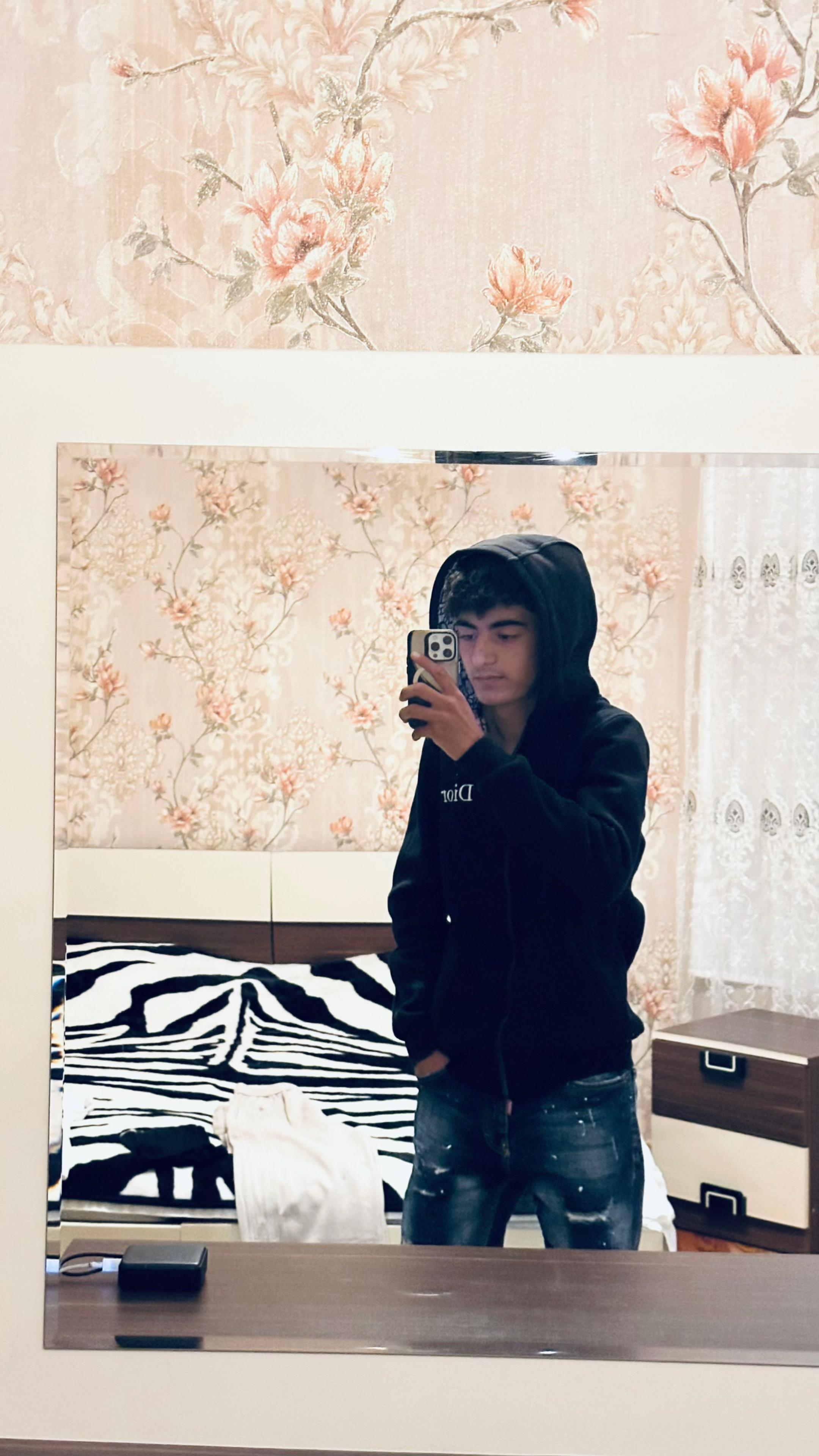 @๐.