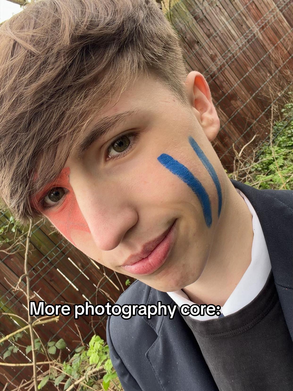 @Declan&deg;