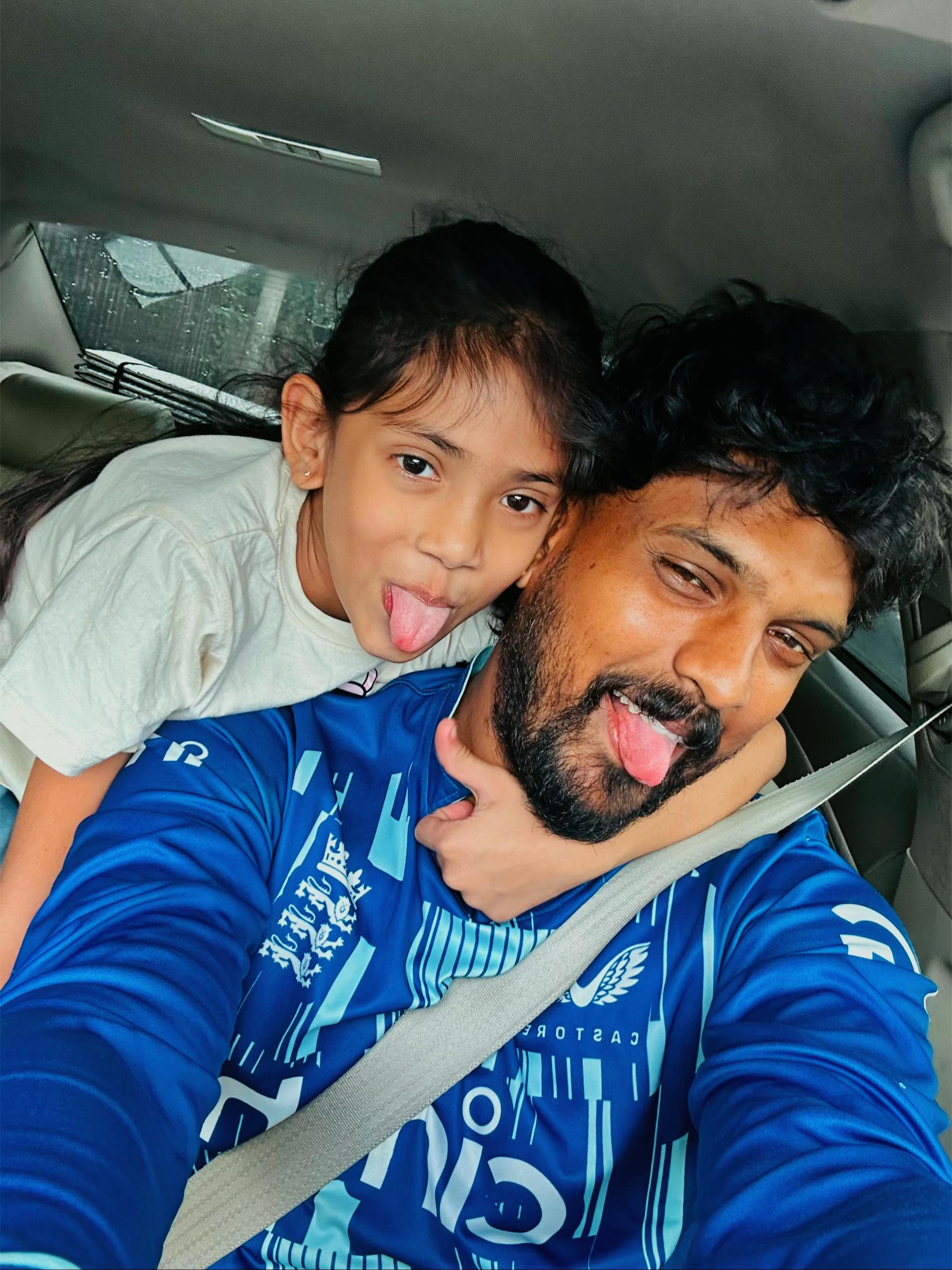 @Saripinky |සරිපිංකි |சரிபிங்கி