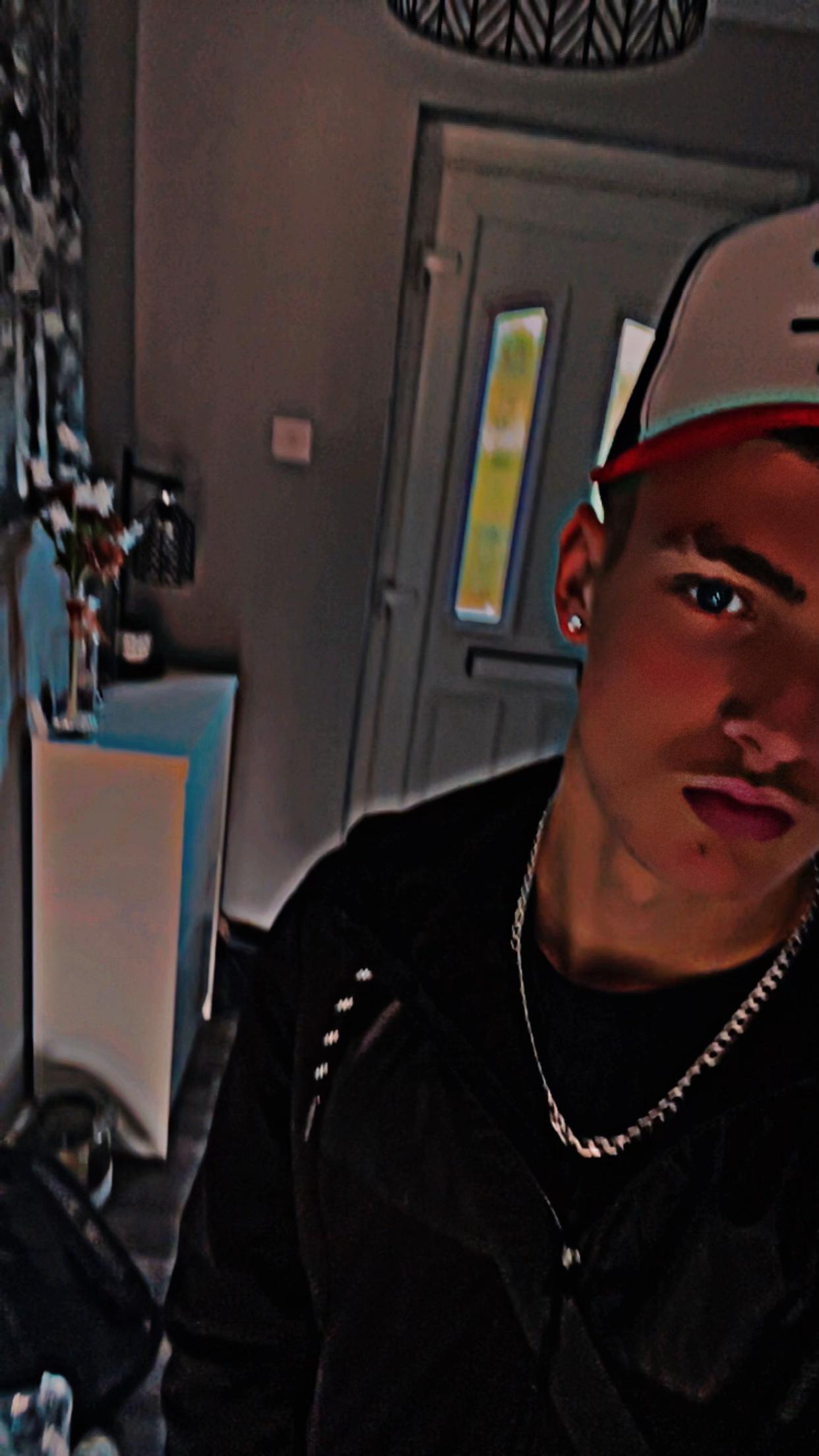 @(Jaydon)