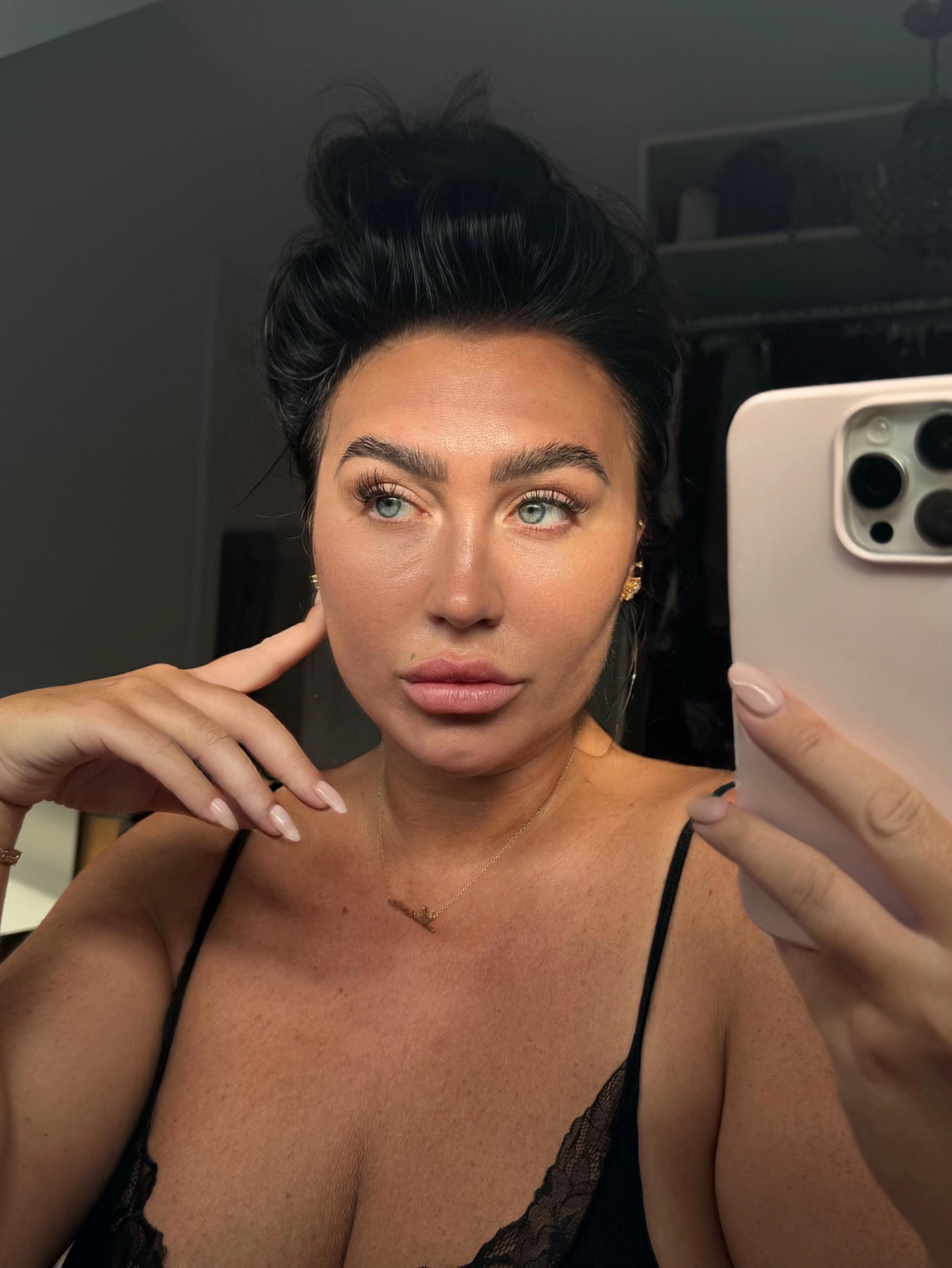 @Lauren Goodger