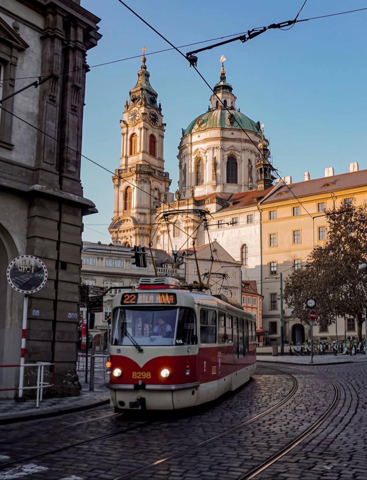 @GRAZ1XTIN