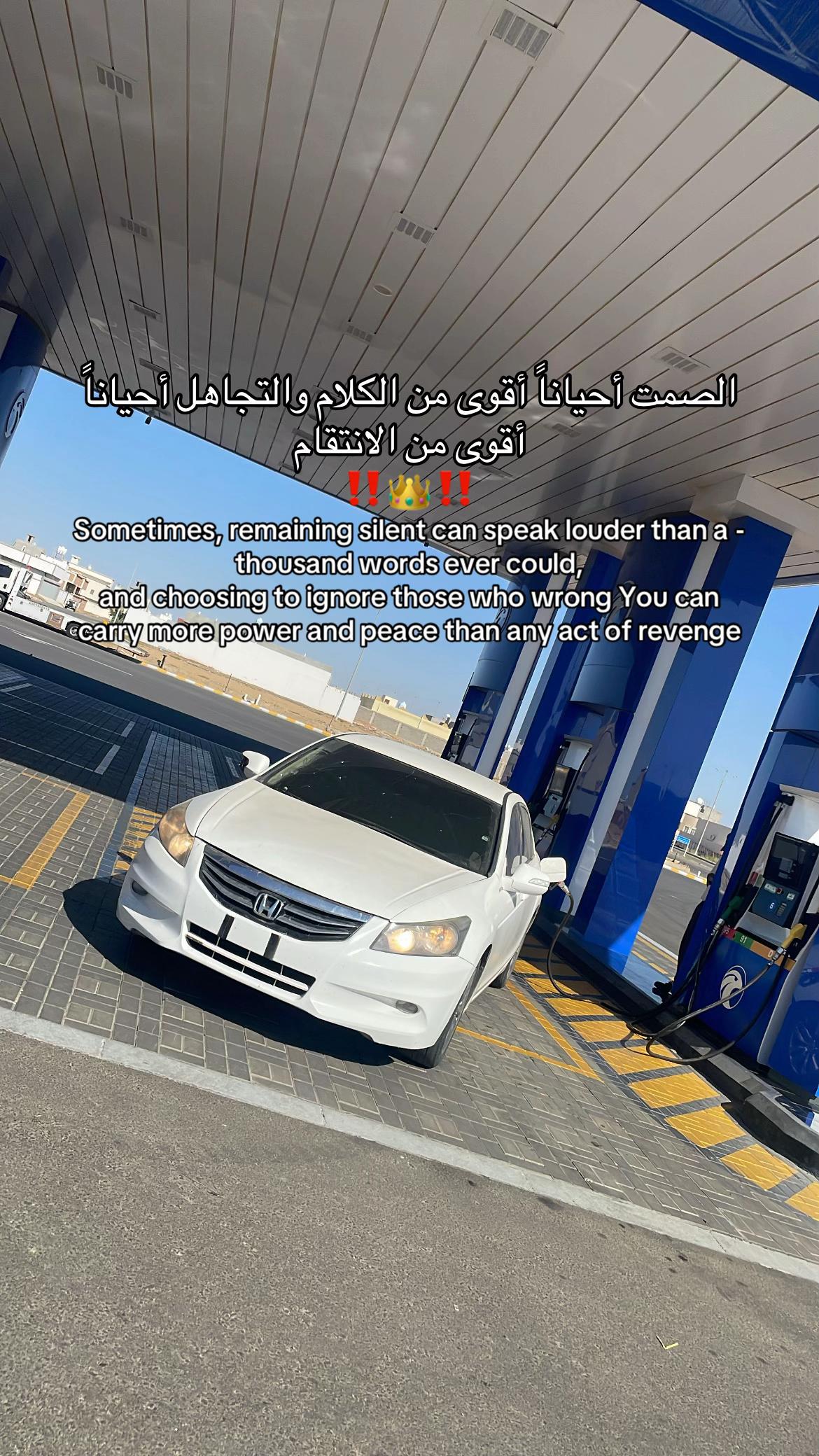 @𝐌