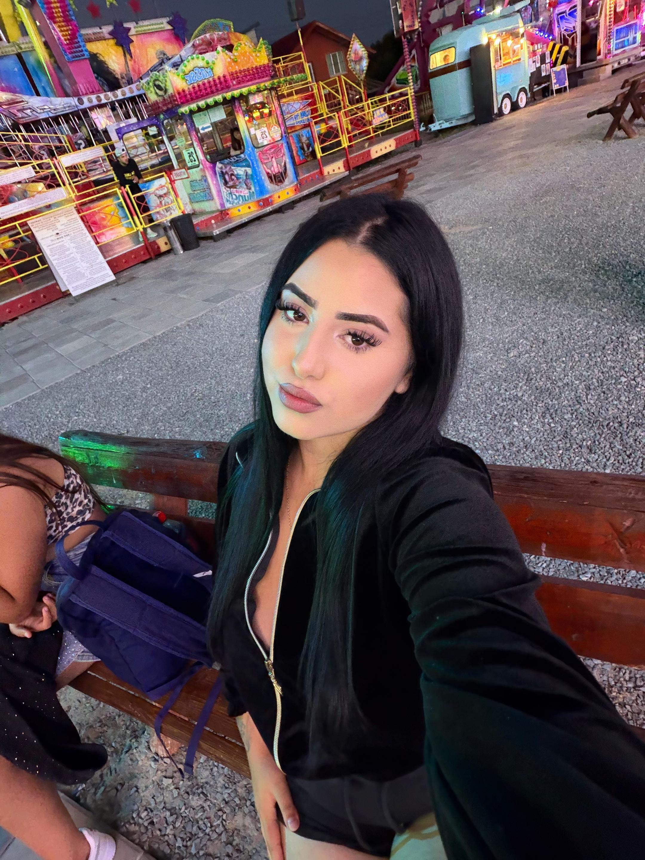 @Corinushh