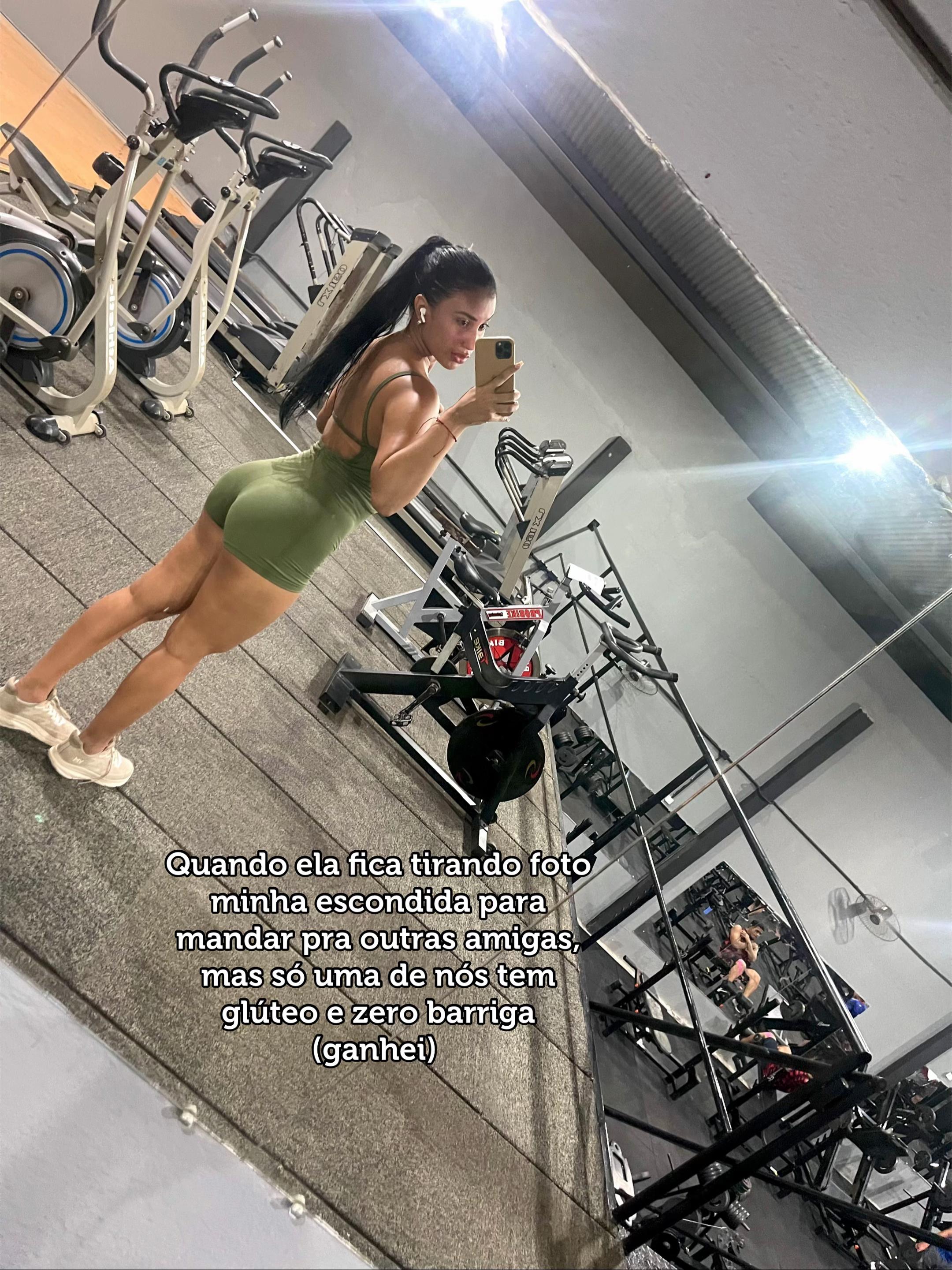 @Lavínia Muniz