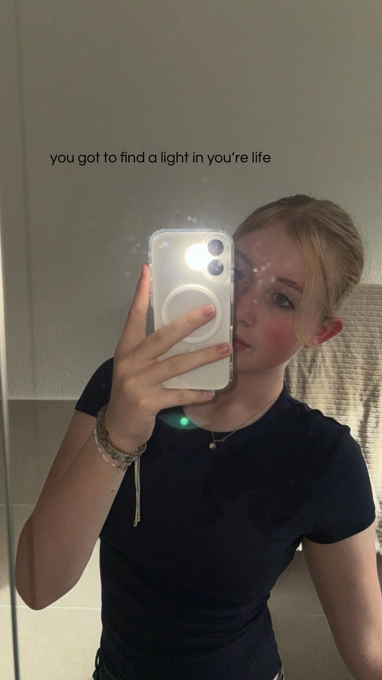 @️