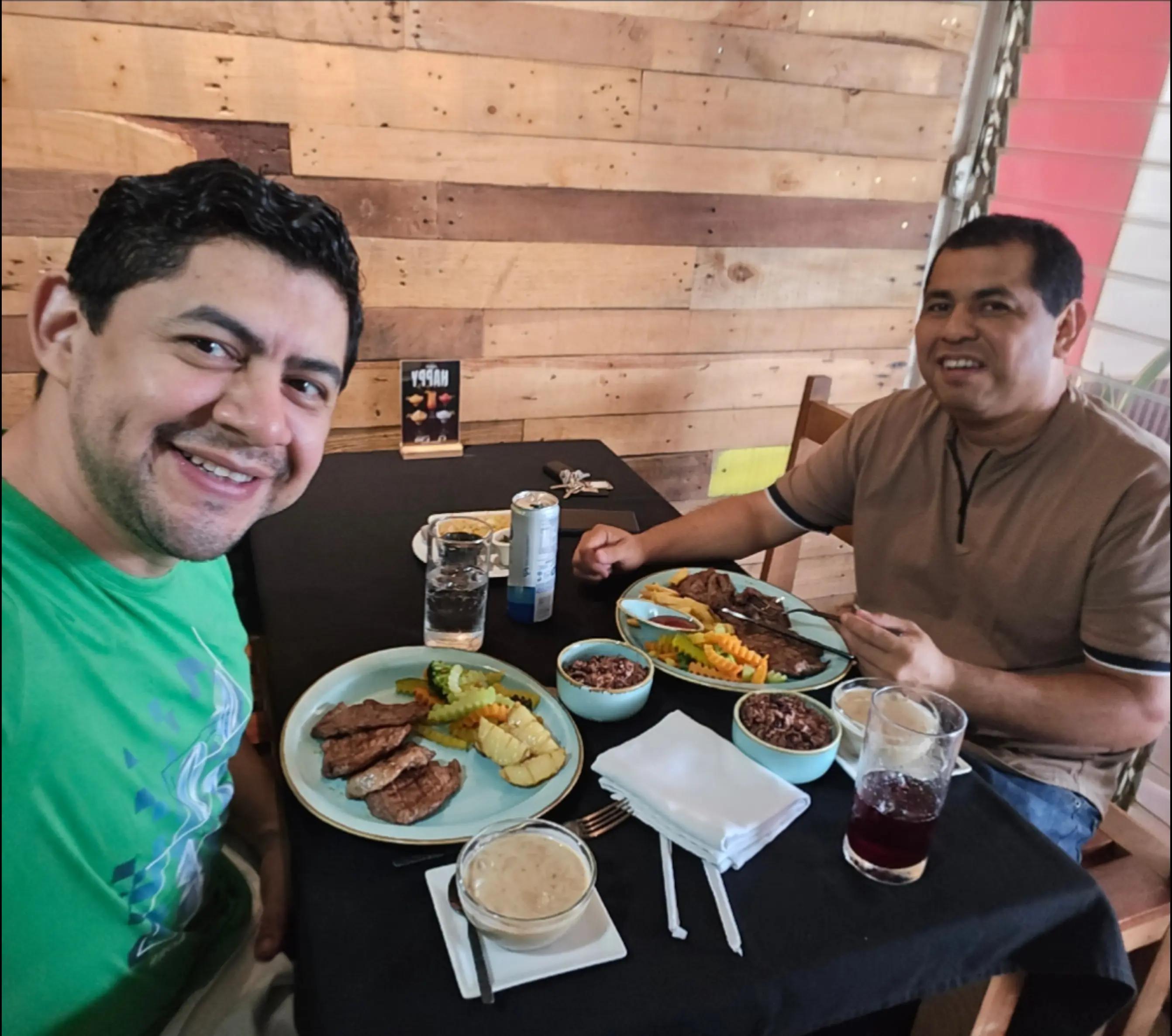 @Dr. German Mendoza Urólogo