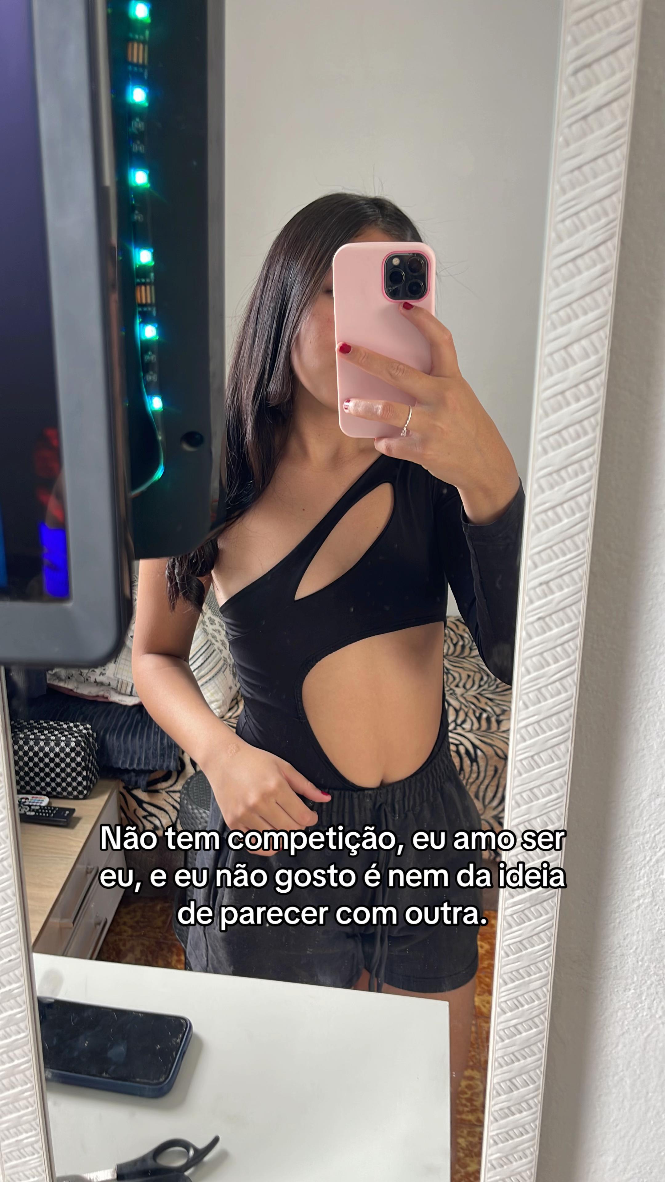 @Letícia.akamine_
