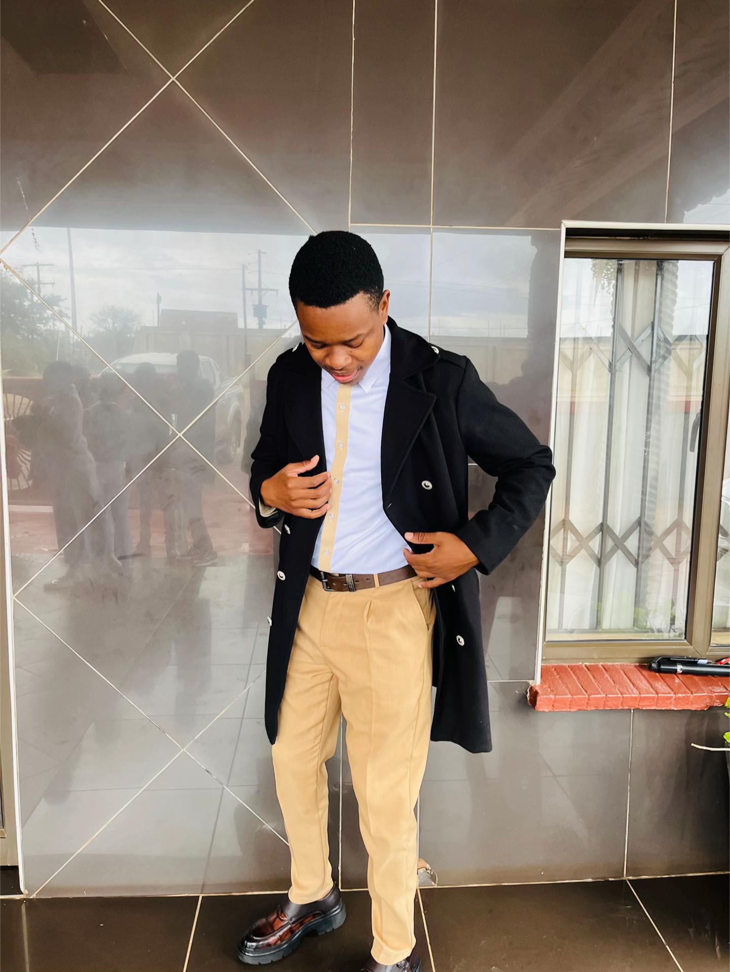 @Rasikhanya Rolivhuwa