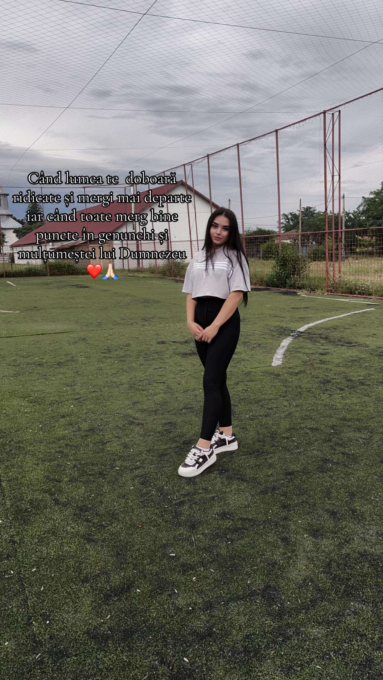 @ℱ𝓁𝑜𝓇𝓎🤍