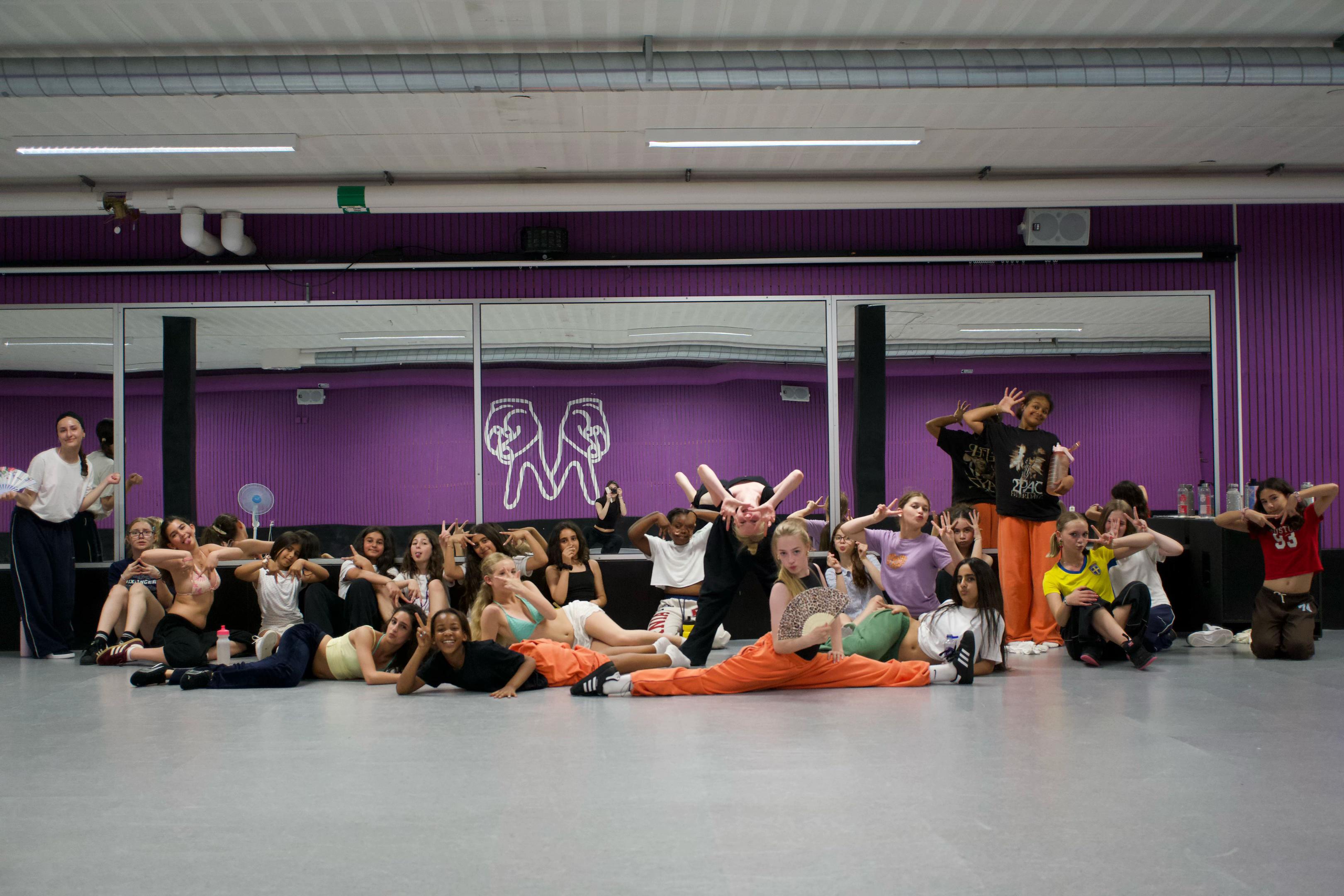 @MixDancers Academy