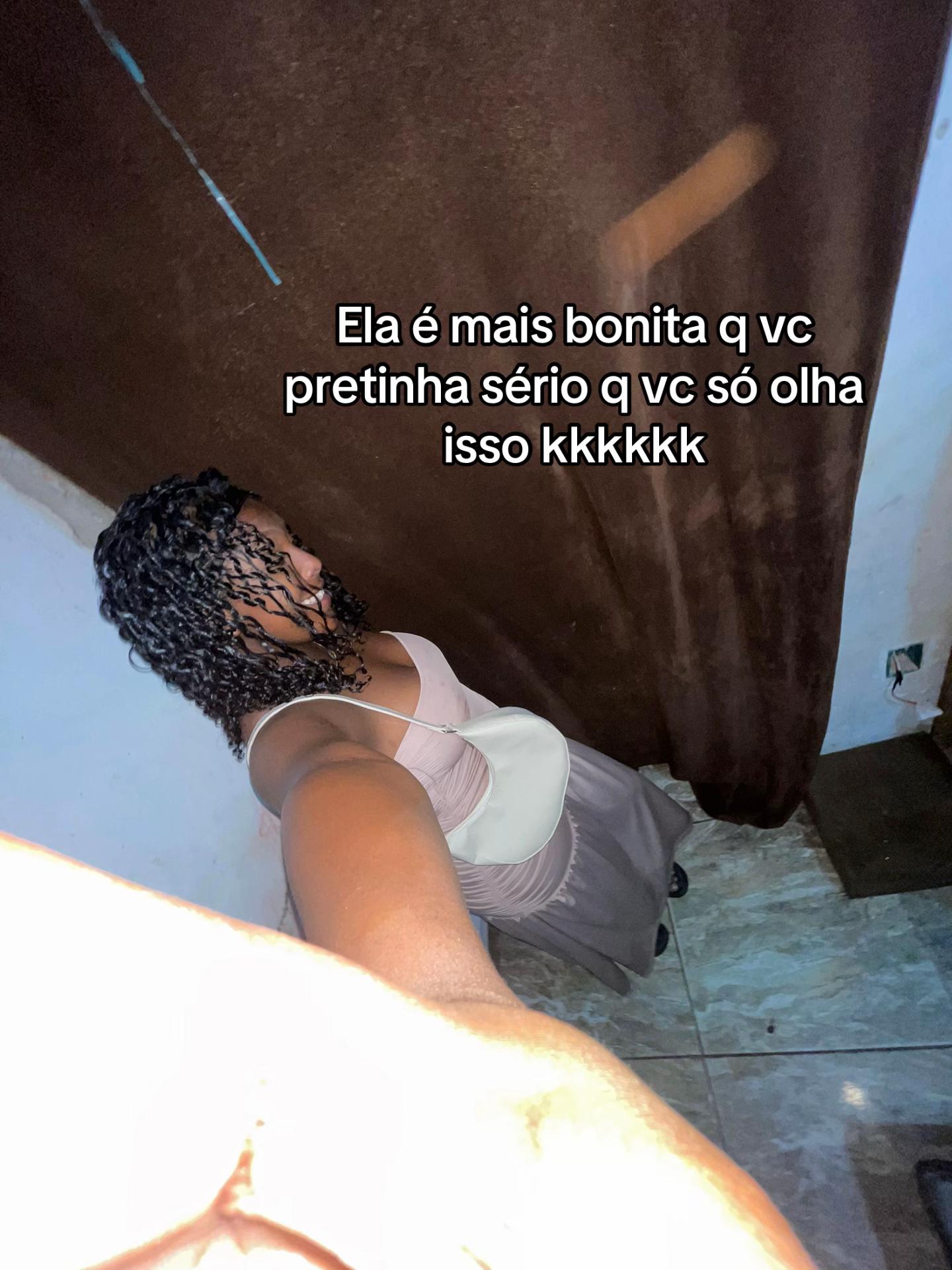 @PRETINHA🙄