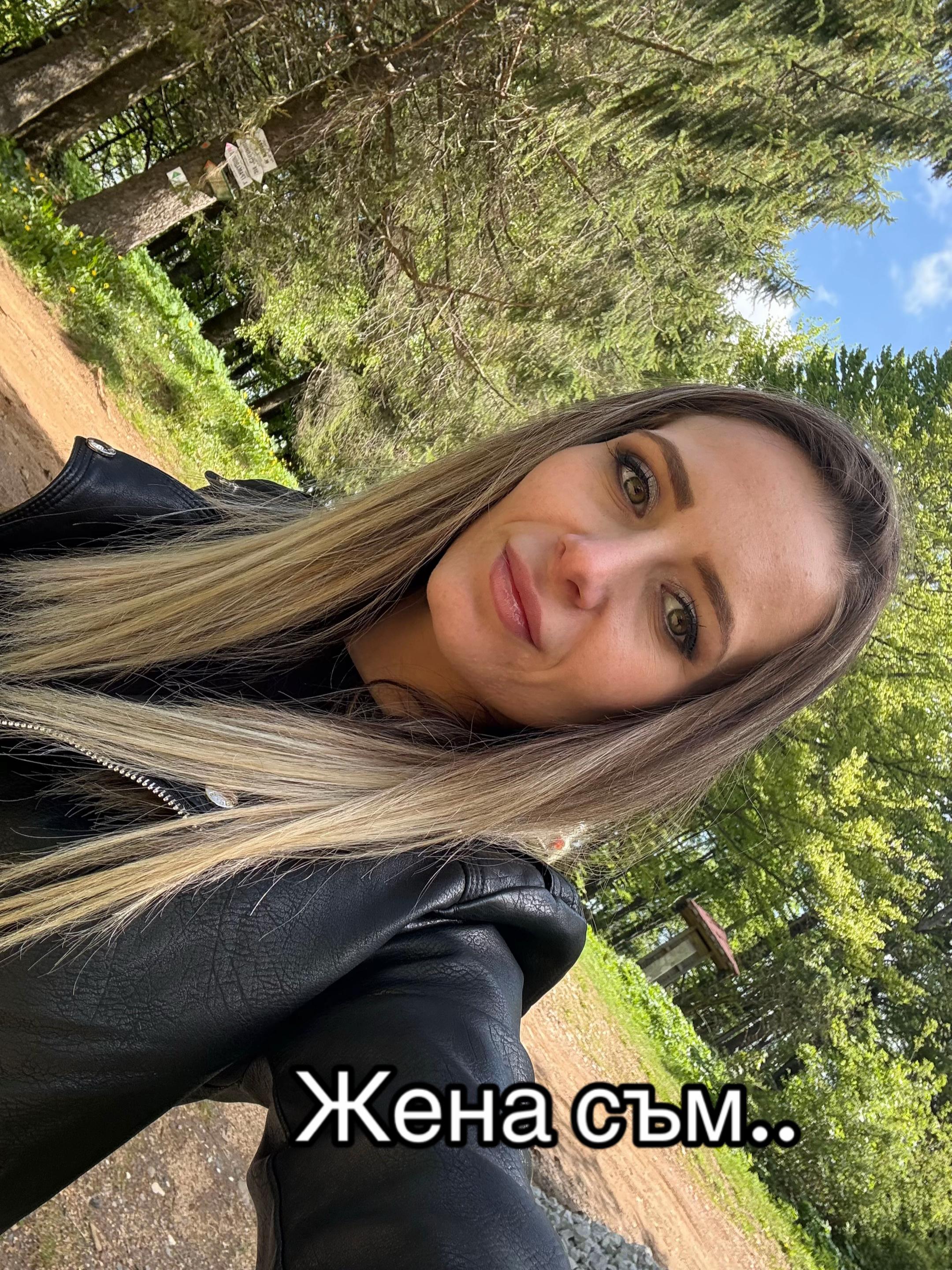 @𝒫𝒶𝓂𝑒𝓁𝒶 🧸