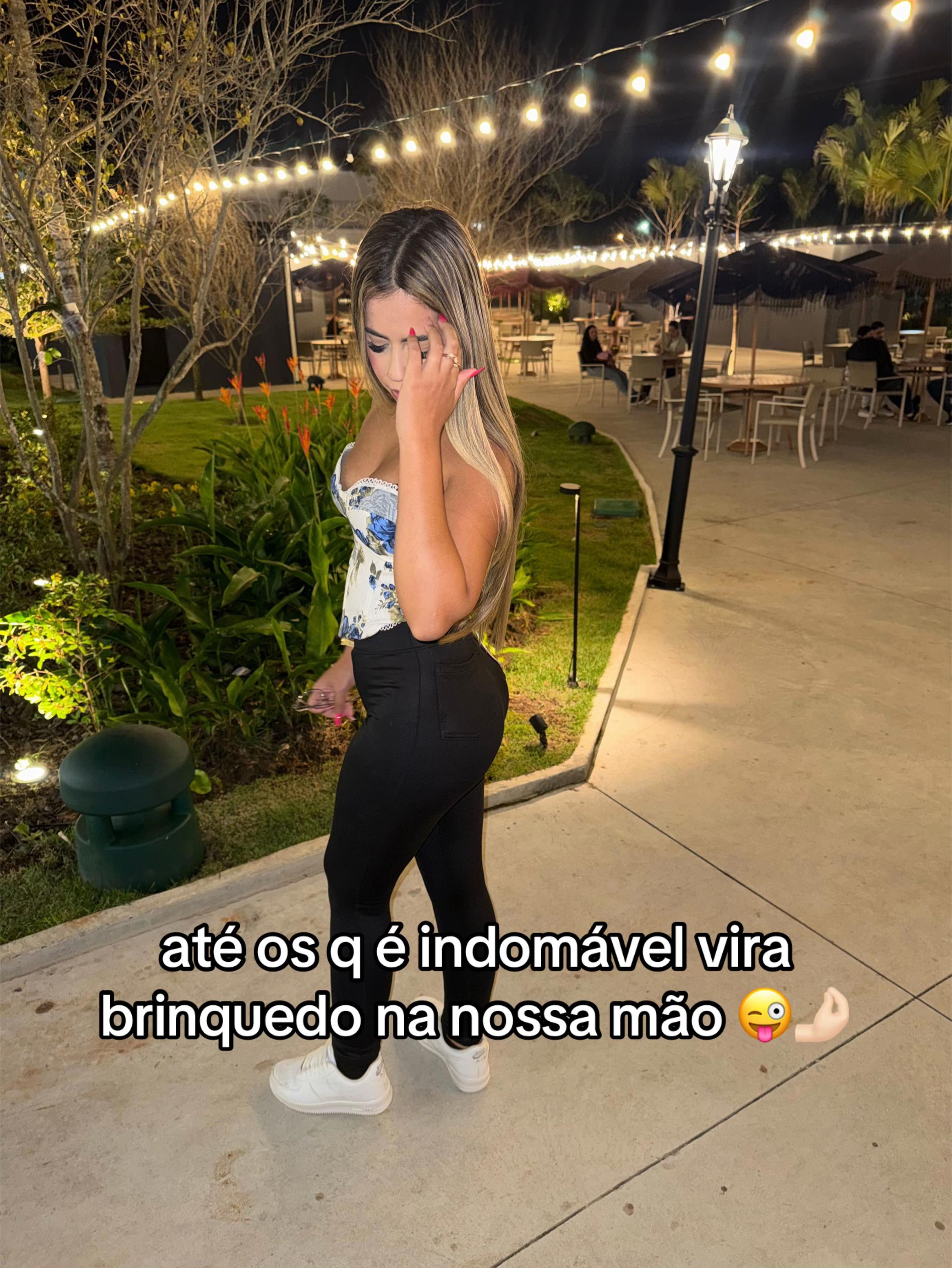 @camillecarvlho