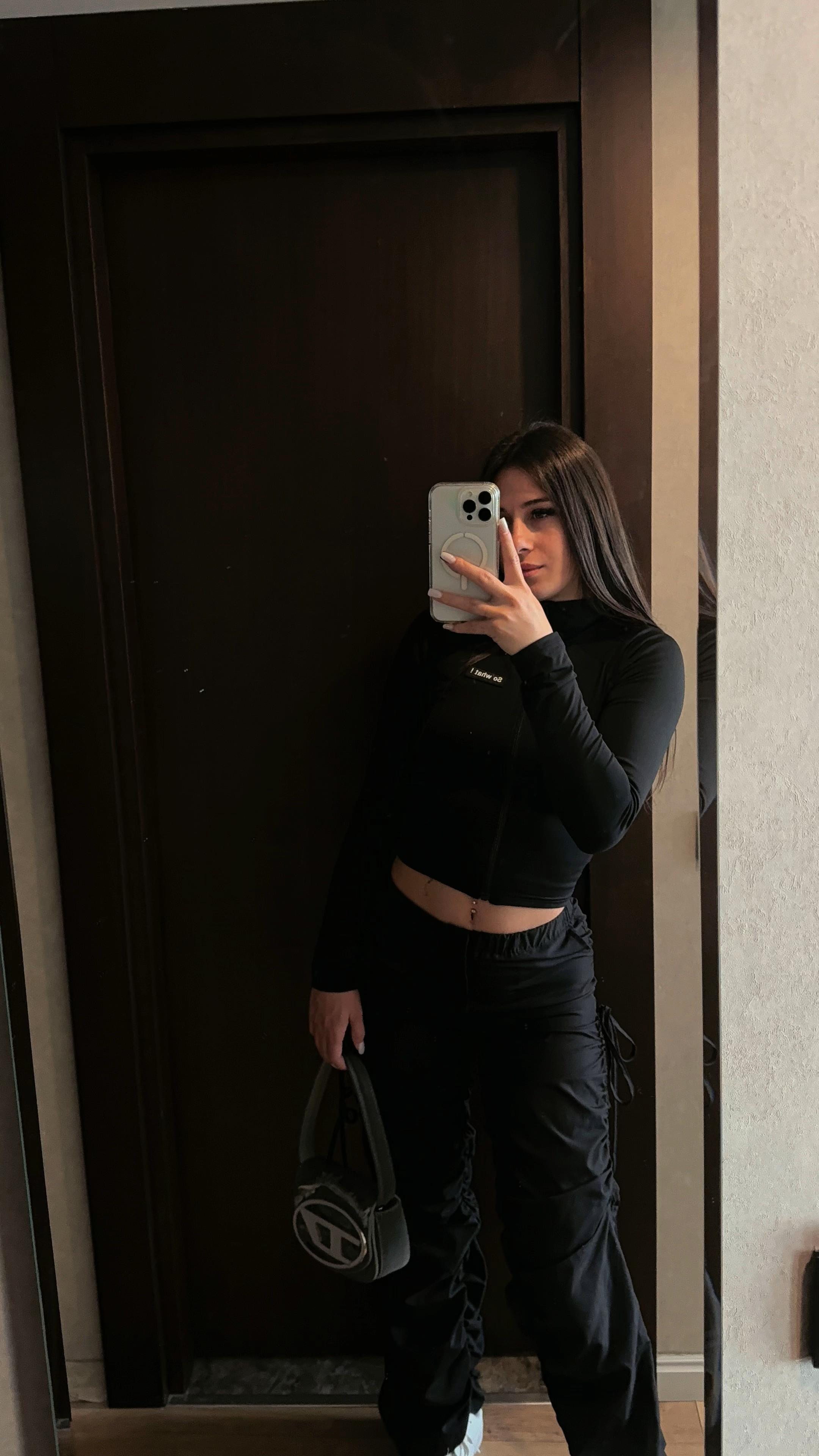 @Elisa