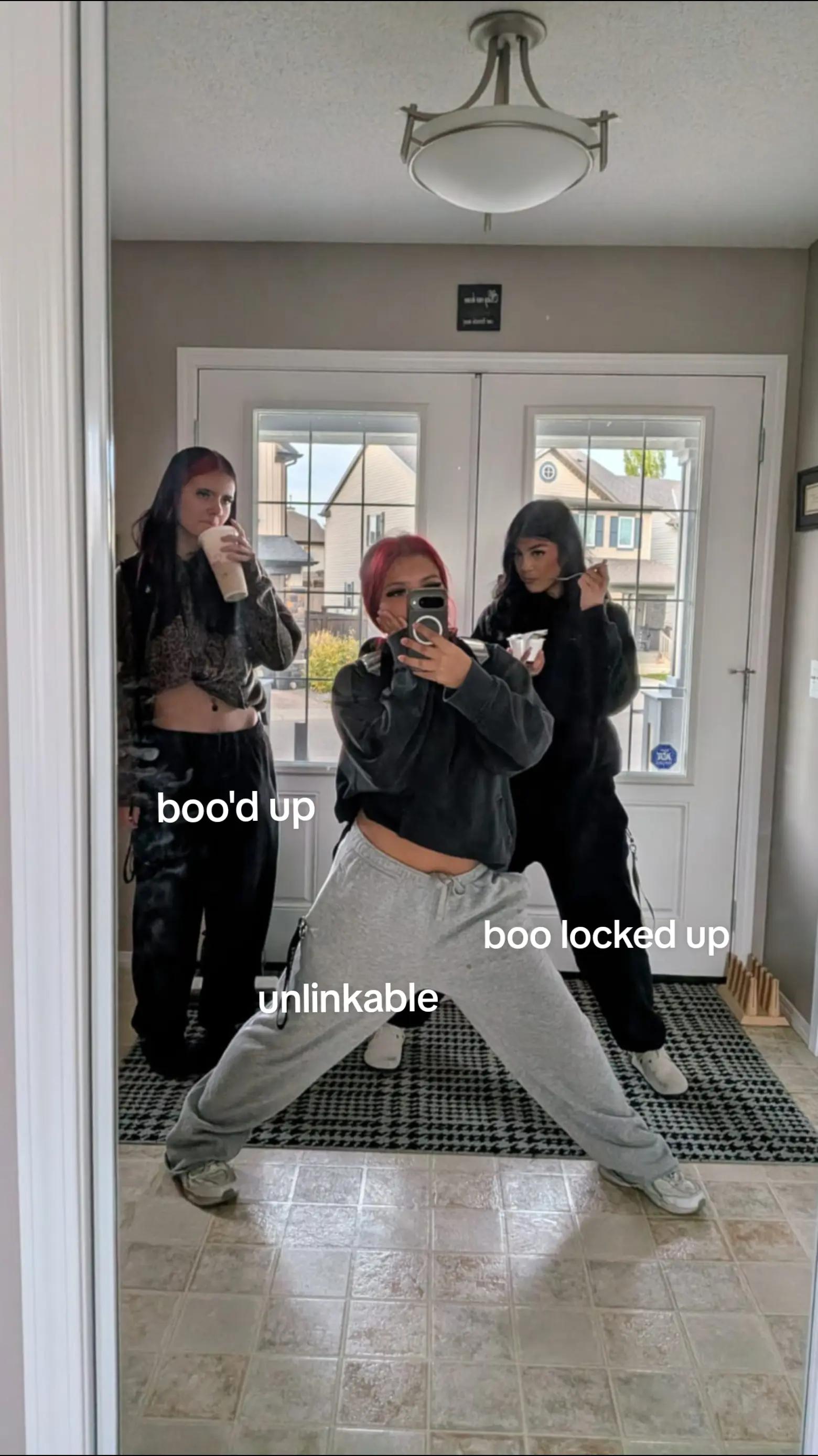 @🫥