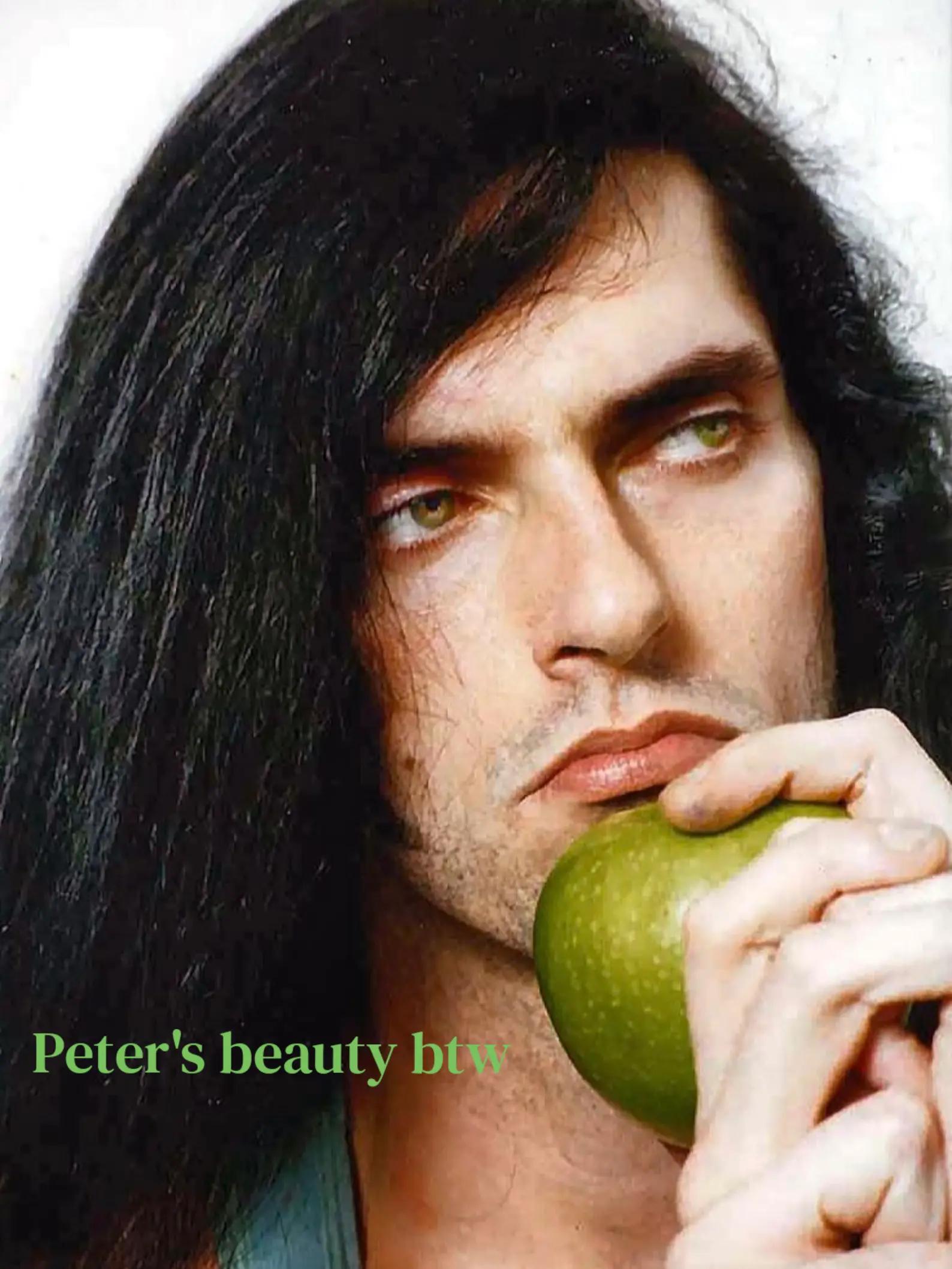 @.˚✧♬✩✟⊝💚🖤⊝✟✩♬✧˚.