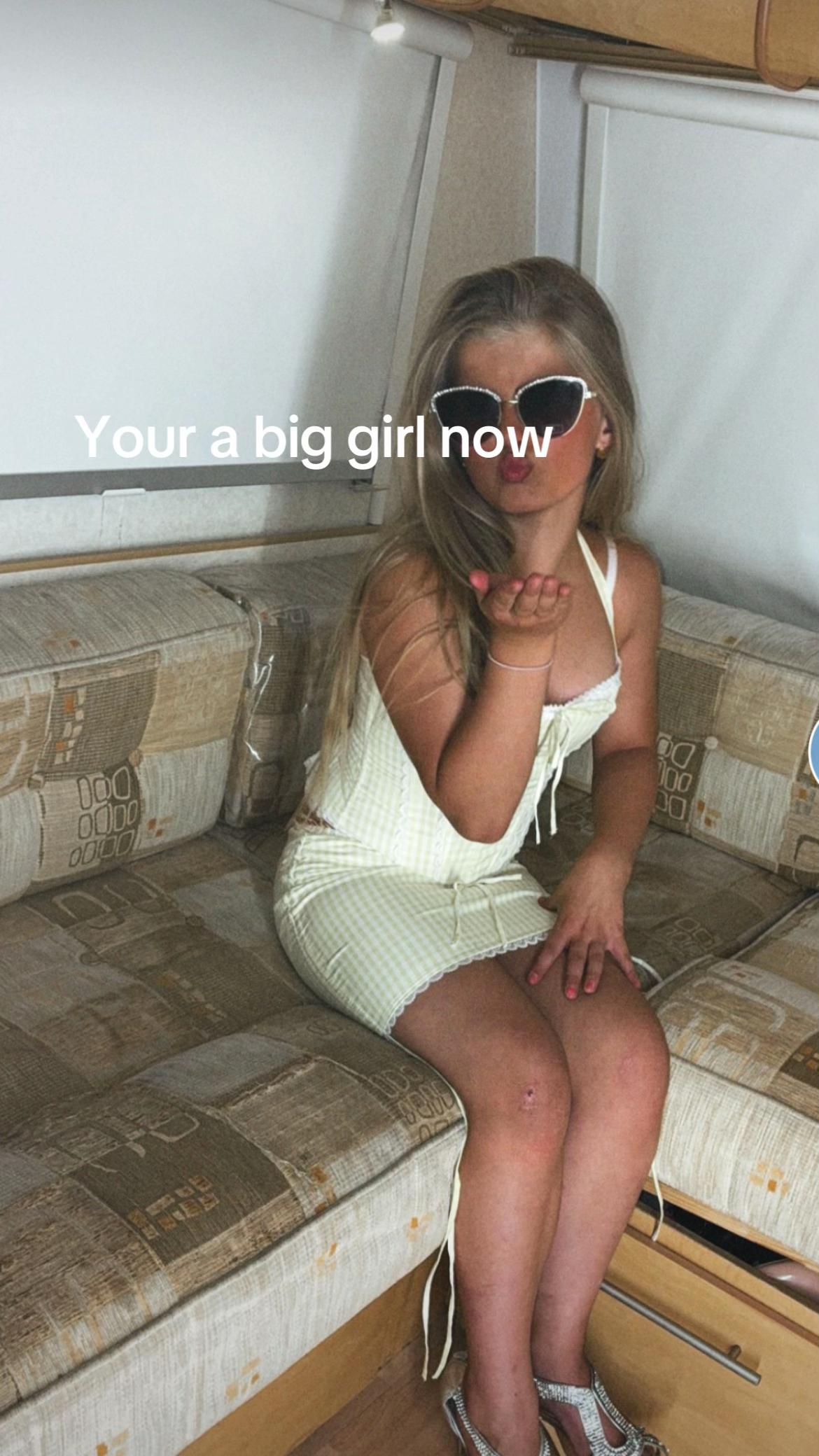 @𝓡𝓲𝓽𝓪 𝓬𝓸𝓵𝓵𝓲𝓷𝓼🩵