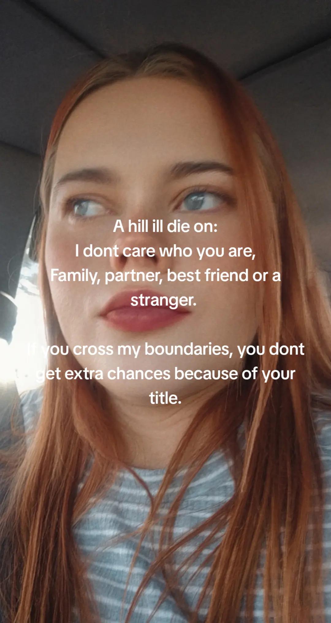 @Chloe Elliott